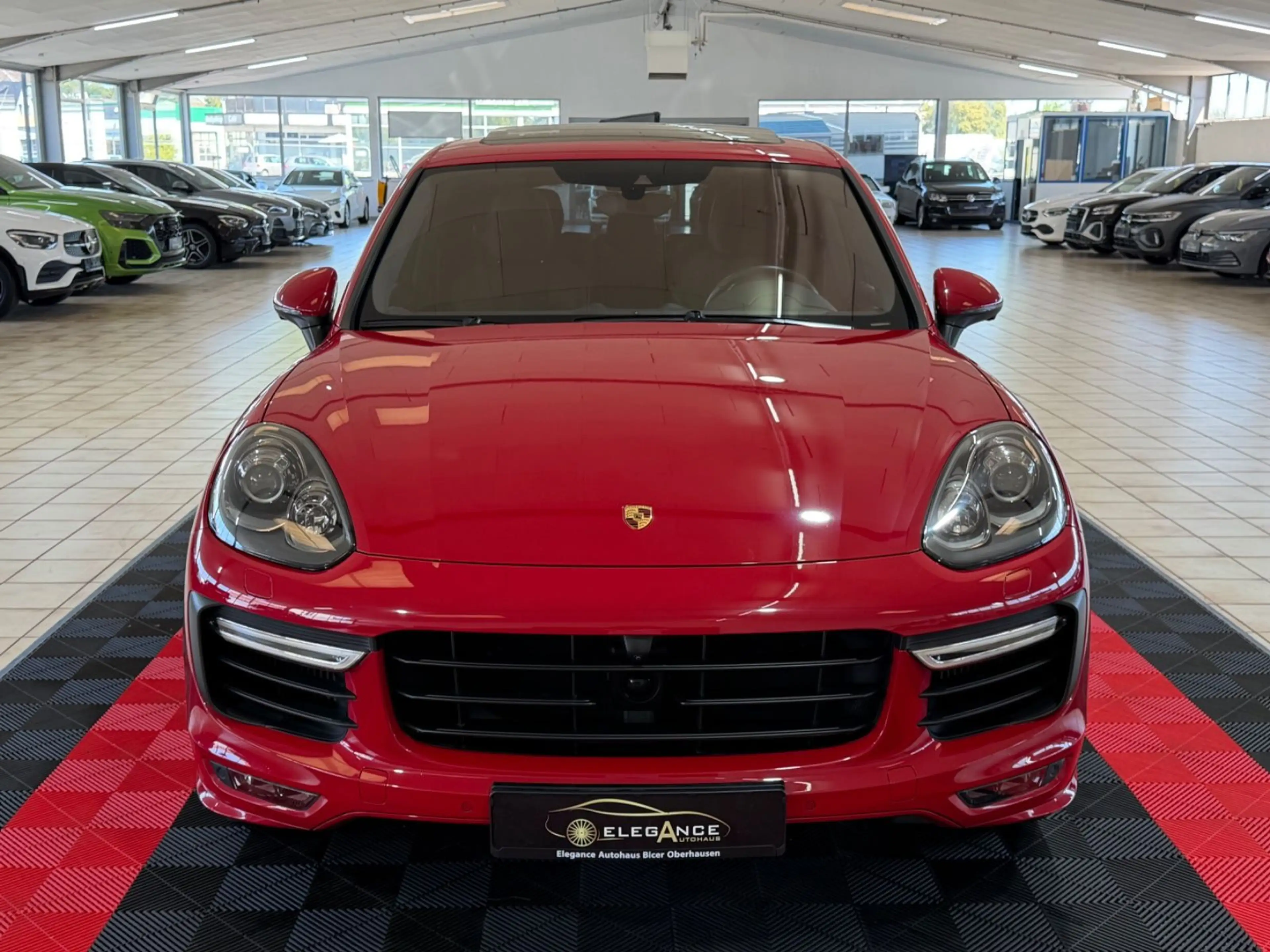 Porsche Cayenne GTS*PANO*SOFT-CLOSE*CARBON*TOP ZUSTAND* — photo 3