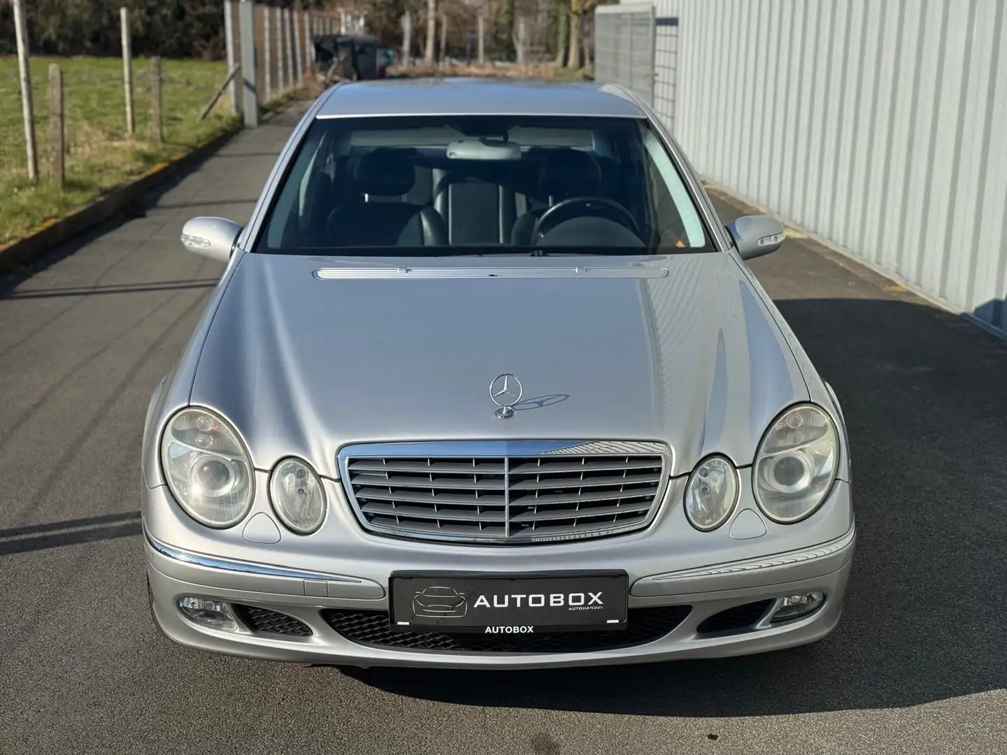 Mercedes-Benz E 50 AMG 0 *HARMAN KARDON*LEDER*XENON*SHZ*AUT* Plateado - 2