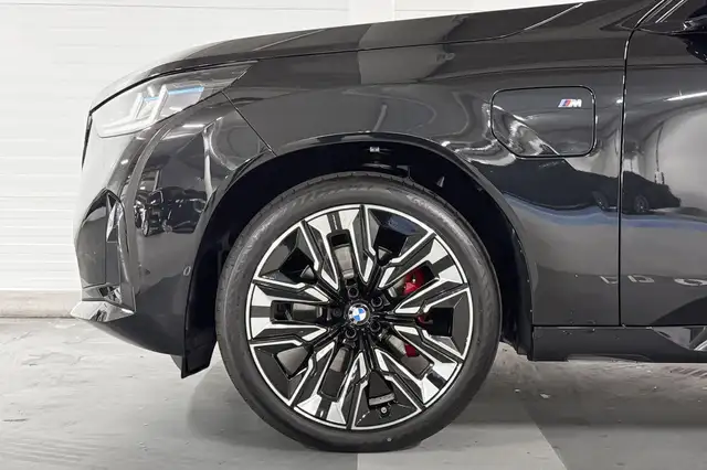 BMW X3 view 4
