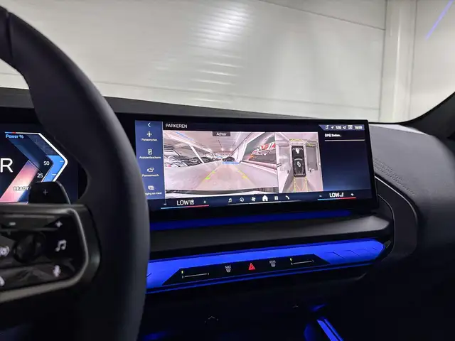 BMW X3 view 14
