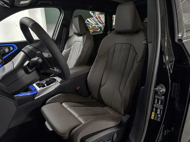 BMW X3 view 10