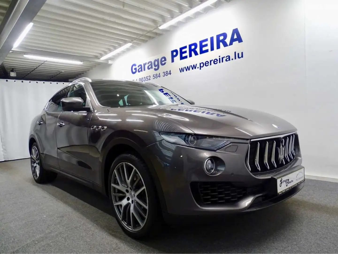 Maserati Levante Q4 SPORT PAKET  Diesel Super Economique Gris - 1