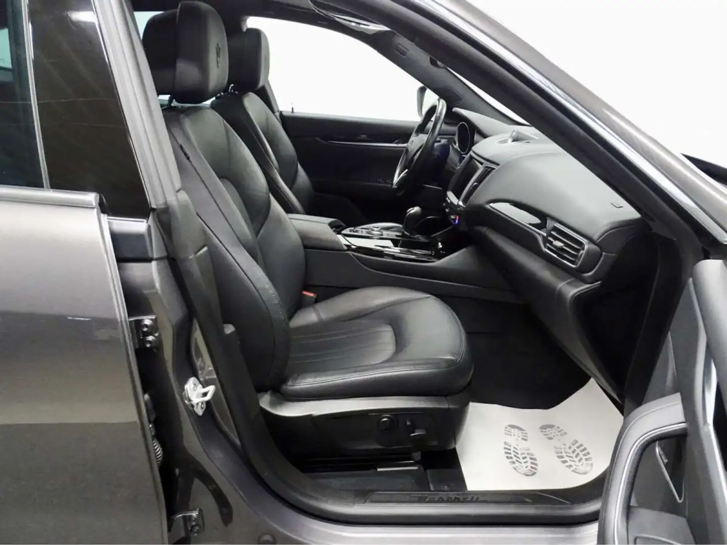 Maserati Levante Q4 SPORT PAKET  Diesel Super Economique Gris - 2