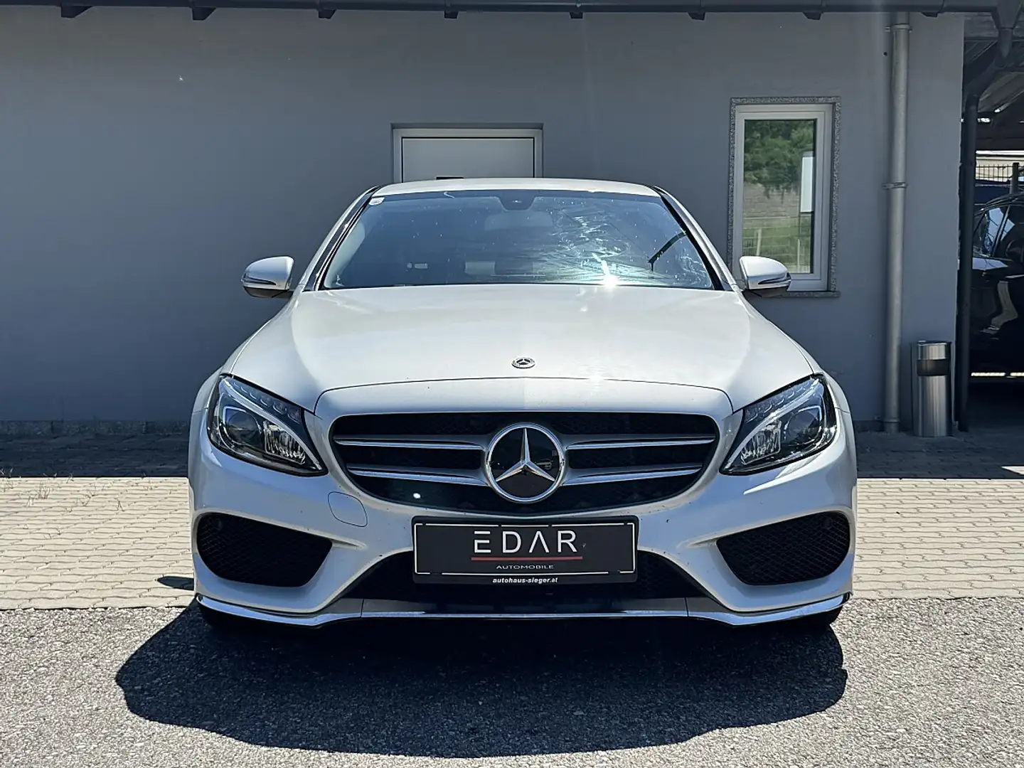 Mercedes-Benz C 220 d AMG Line Aut. Grau - 1