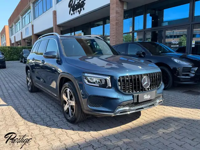 Mercedes-Benz GLB 200