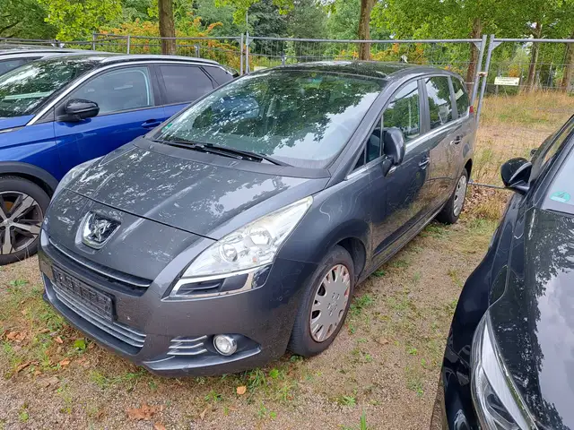 Peugeot 5008 * Klimaanlage  - Tüv 03/2027 *