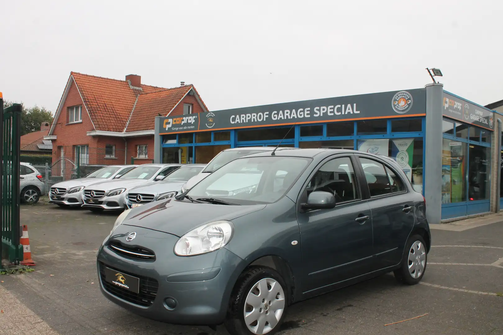 Nissan Micra Micra 1.2 PURE DRIVE Grijs - 1