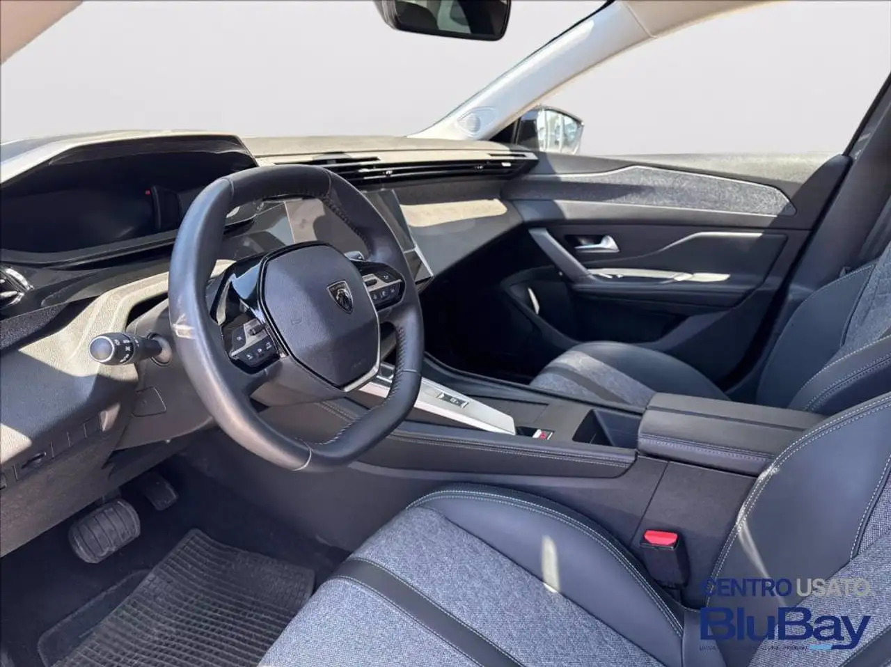 Peugeot 408 PureTech 130 S&S EAT8 Allure 8