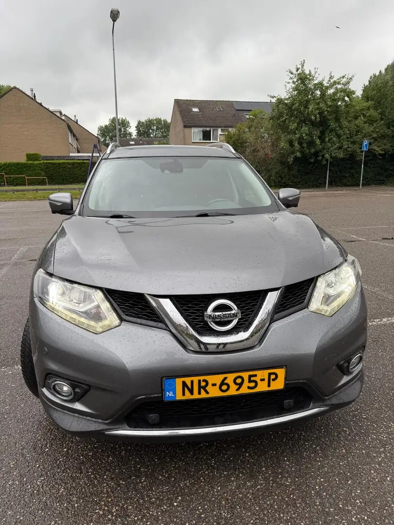 Nissan X-Trail 1.6 dCi Tekna 7p. Grijs - 1