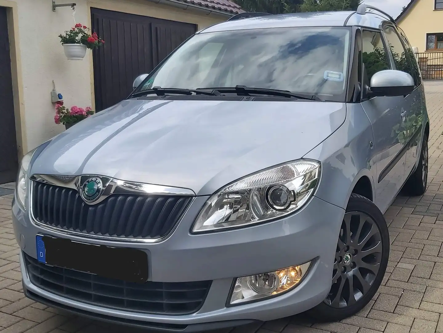 Skoda Roomster Roomster 1.2 TSIStyle PLUS EDITION Синій - 1