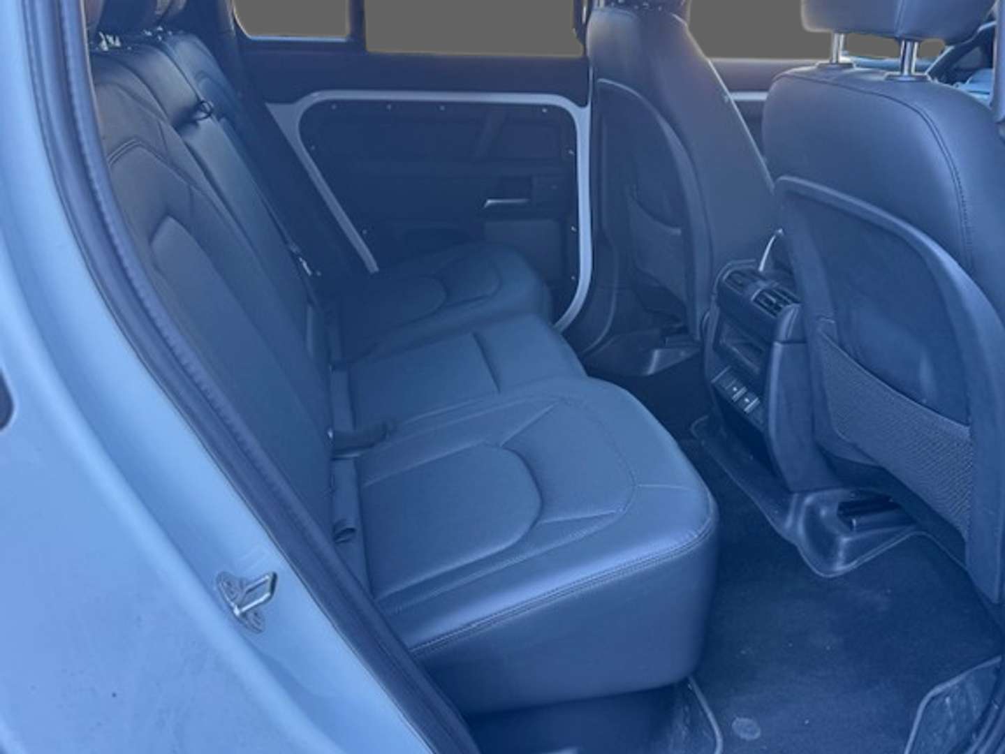 Land Rover Defender 110 3.0d I6 Mhev Awd 200cv Auto -  - Joinsteer - #4