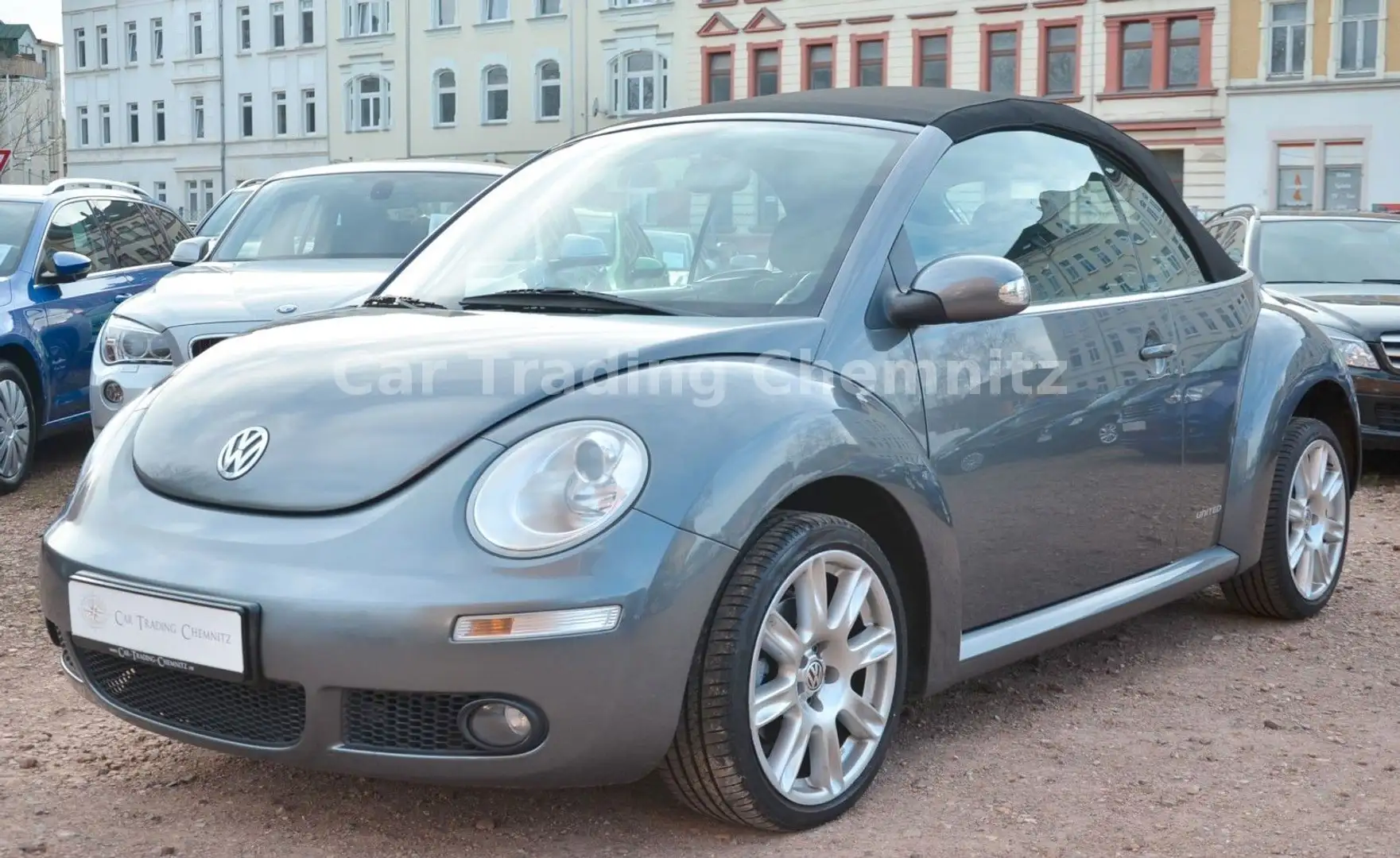 Volkswagen New Beetle Cabrio 1.4 United Klima Sitzheizung Grijs - 1