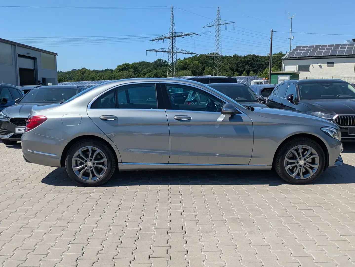 Mercedes-Benz C 250 d BlueTec AVANTGARDE 4Matic ACC/KAM/LED Plateado - 2