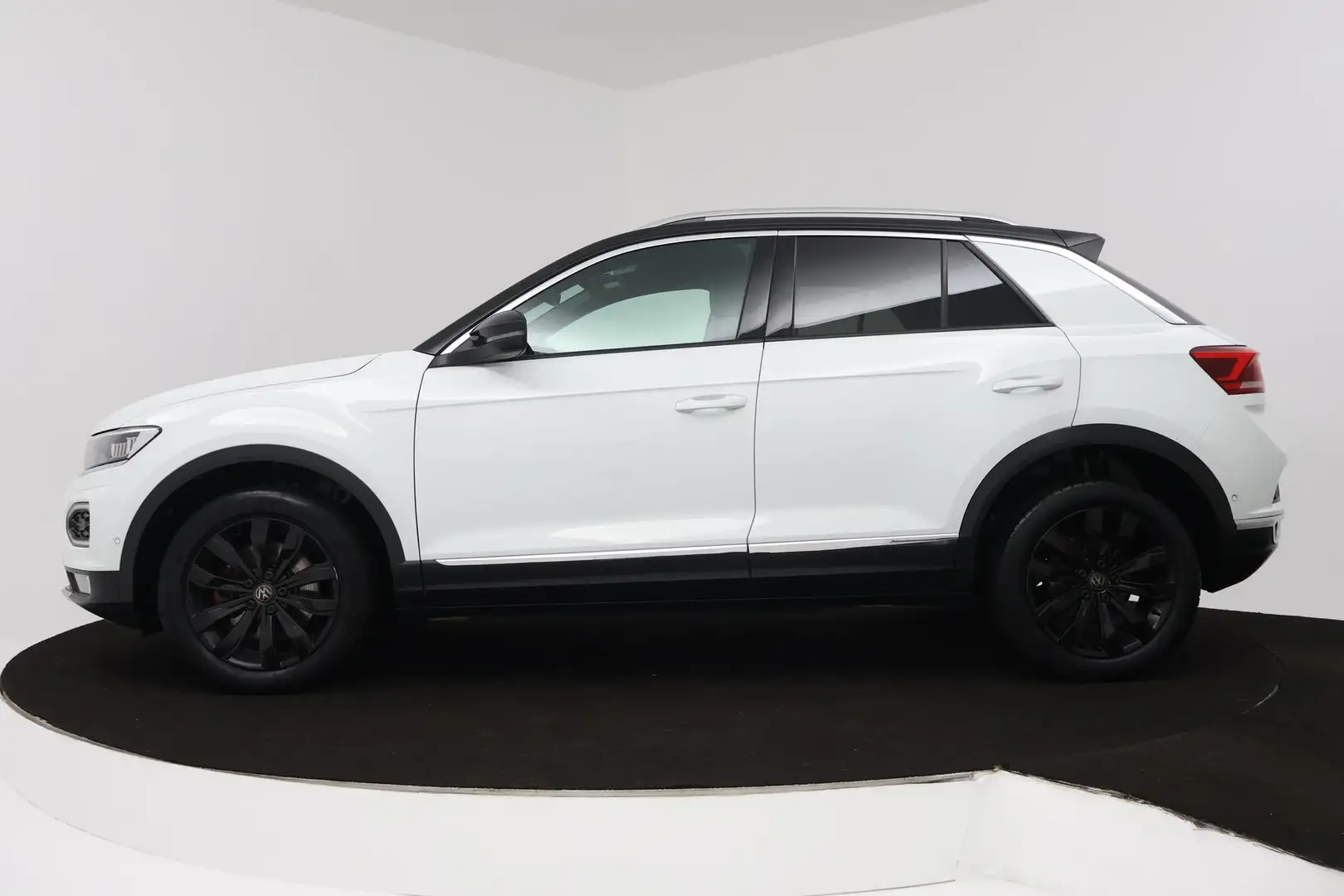 Volkswagen T-Roc 1.0 TSI Sport (PARKEERSENSOREN, NAVIGATIE, ACHTERU Wit - 2