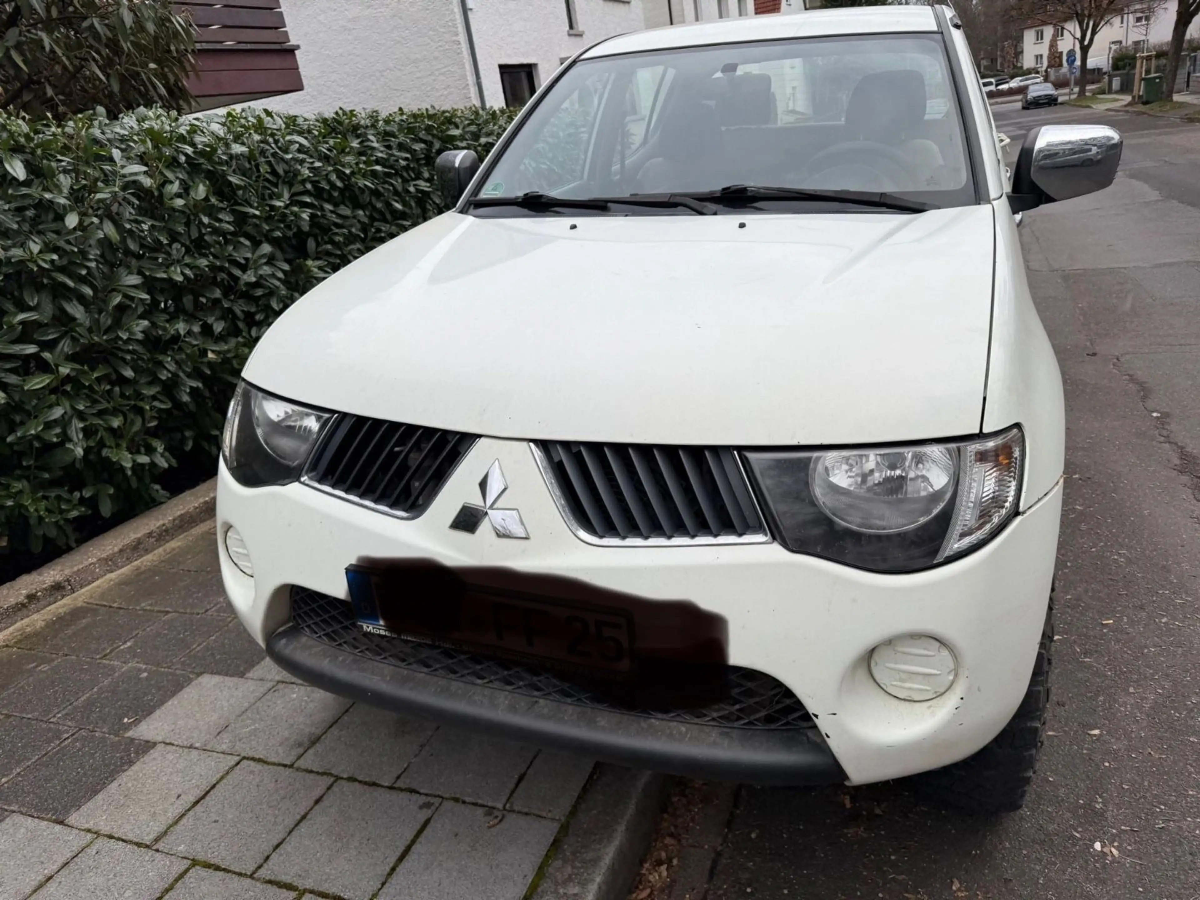 Mitsubishi L200 Doppelkabine 4WD LKW Zulassung — photo 6