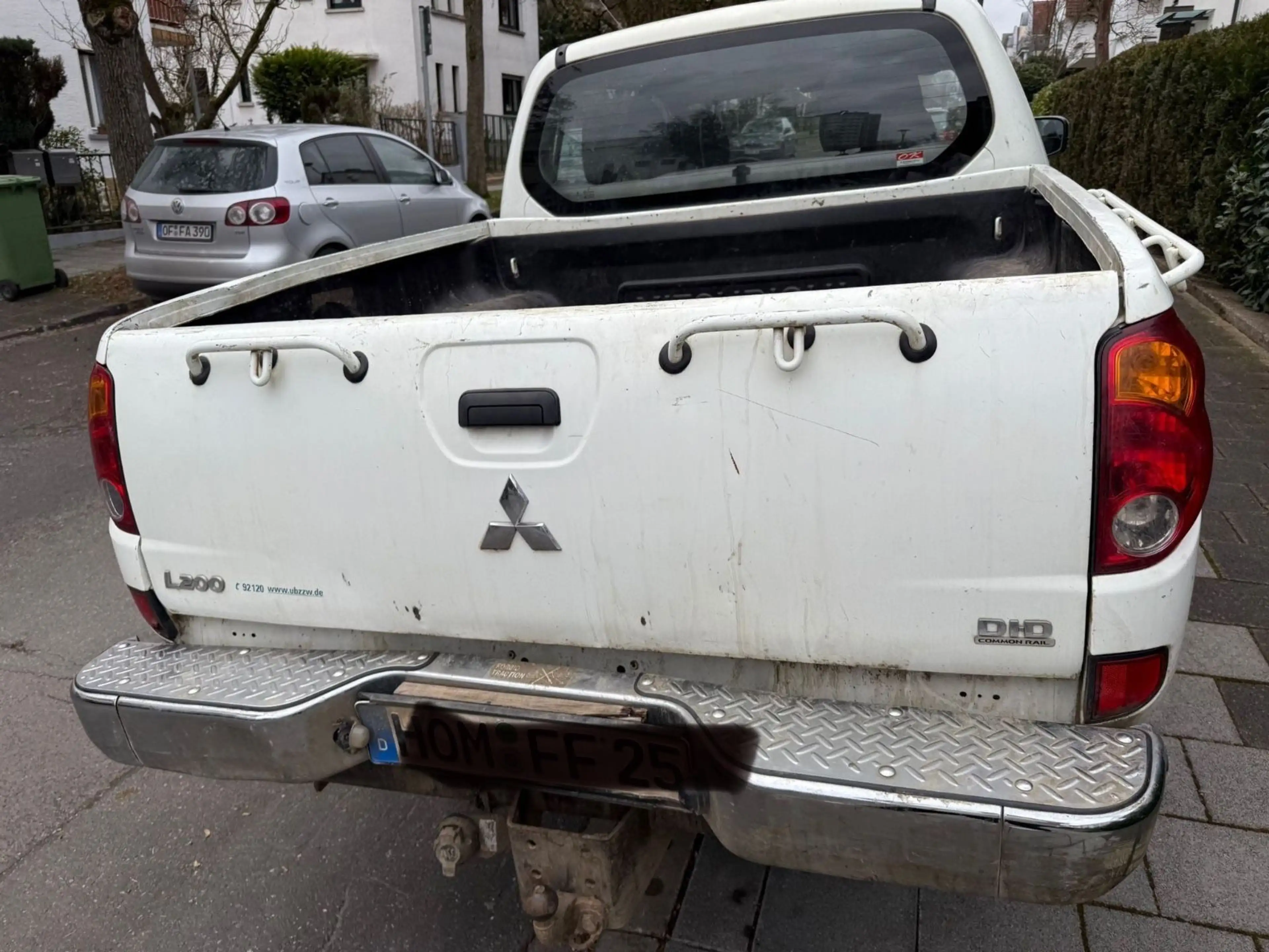 Mitsubishi L200 Doppelkabine 4WD LKW Zulassung — photo 7