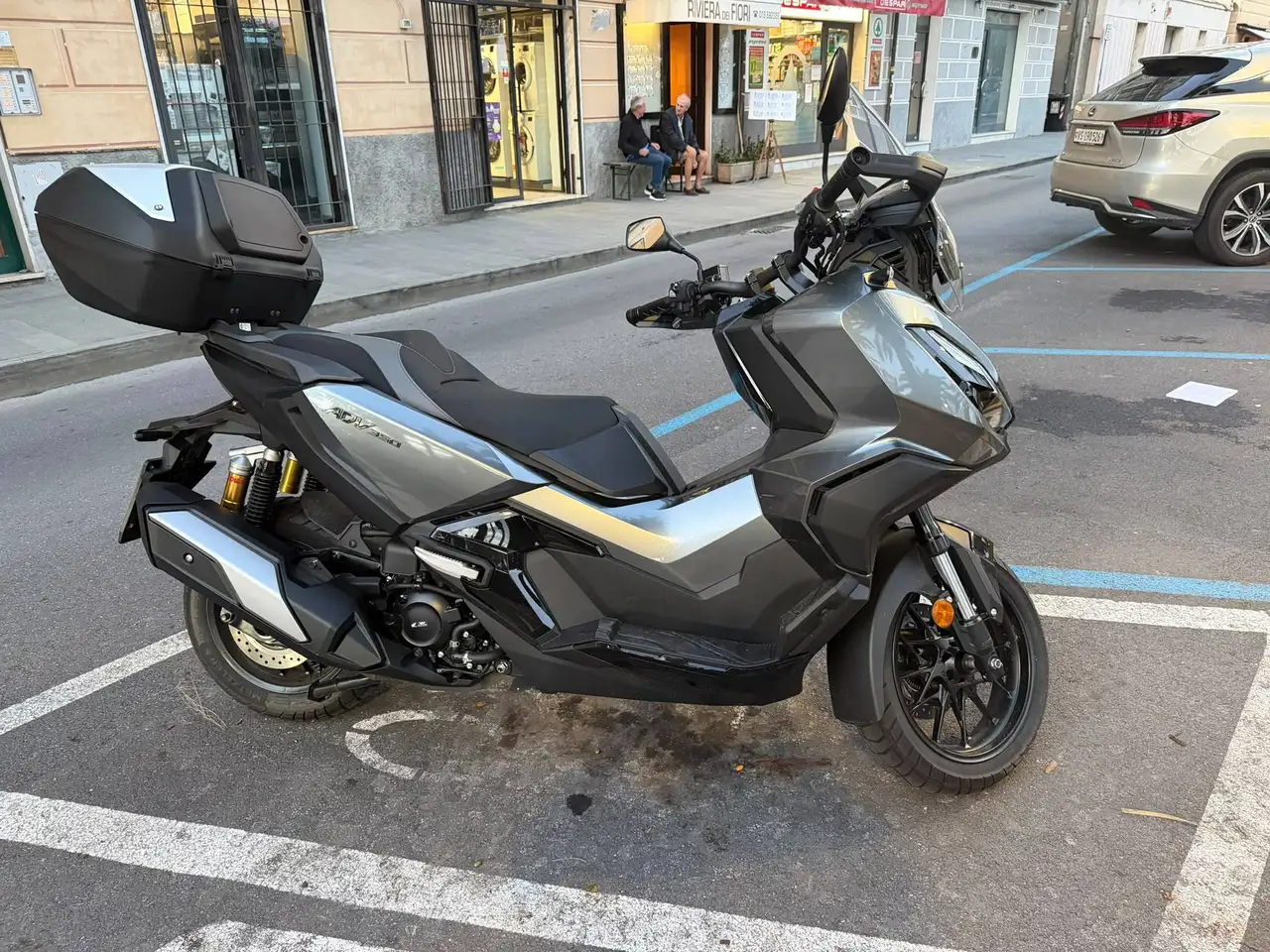 Honda ADV 350