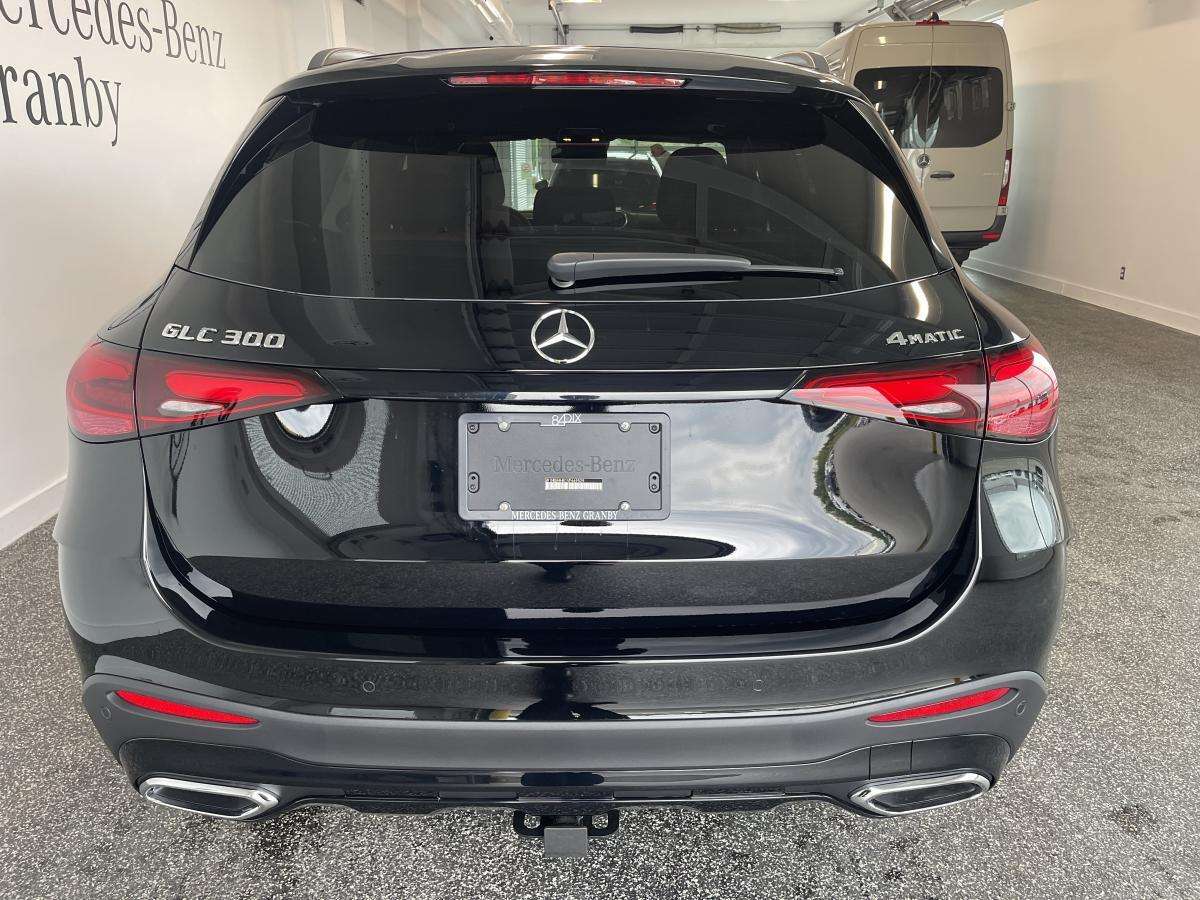 2027 Mercedes-Benz GLC GLC 300 VUS 4Matic — photo 1