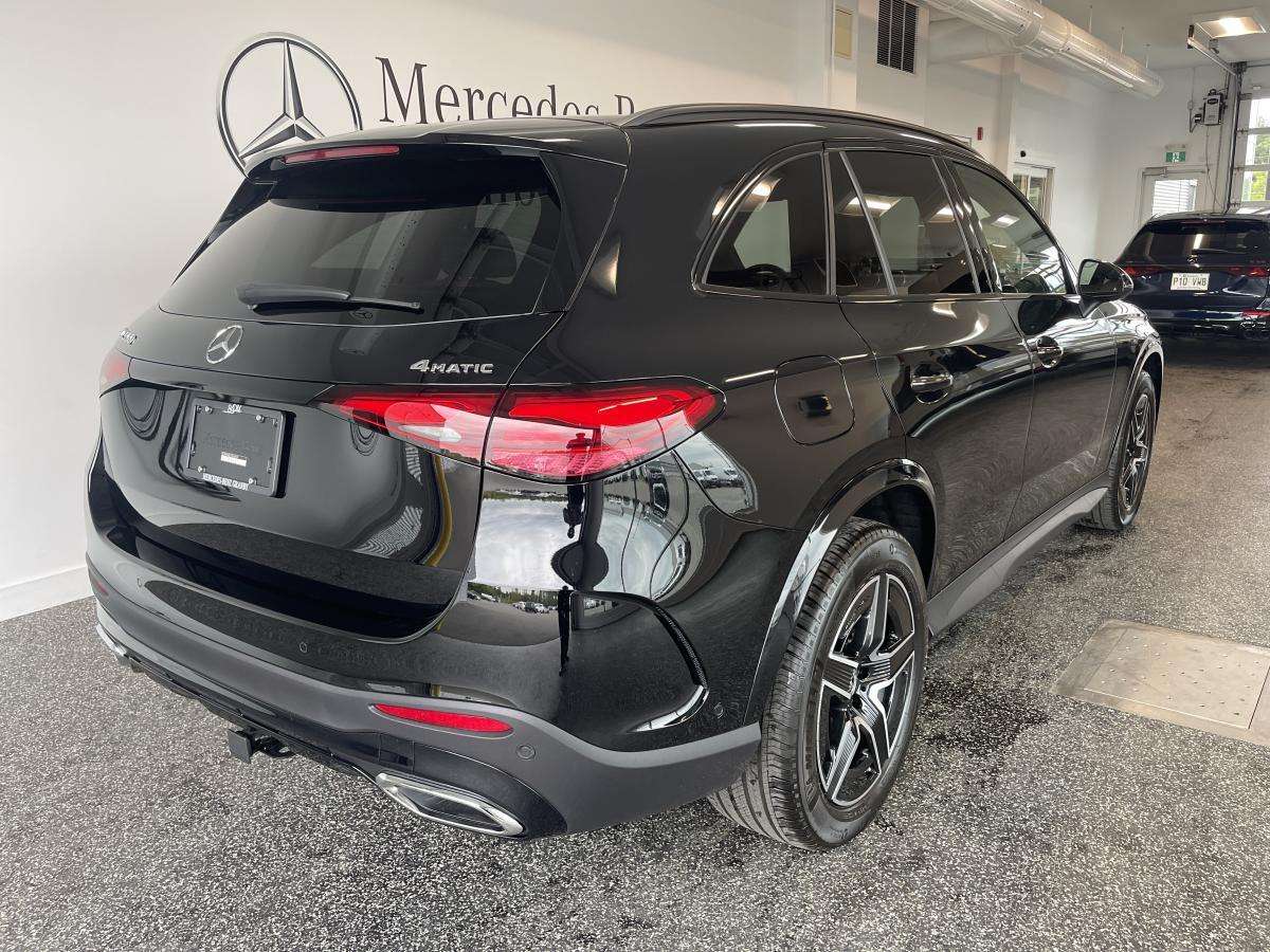 2027 Mercedes-Benz GLC GLC 300 VUS 4Matic — photo 1