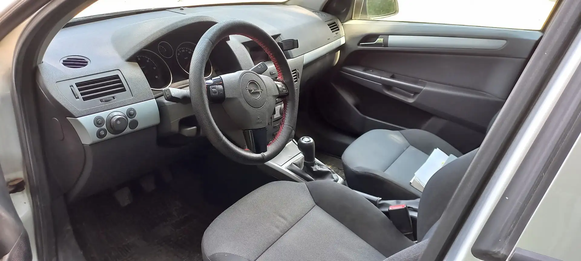Opel Astra 1.9 CDTI Caravan DPF Sport - 1