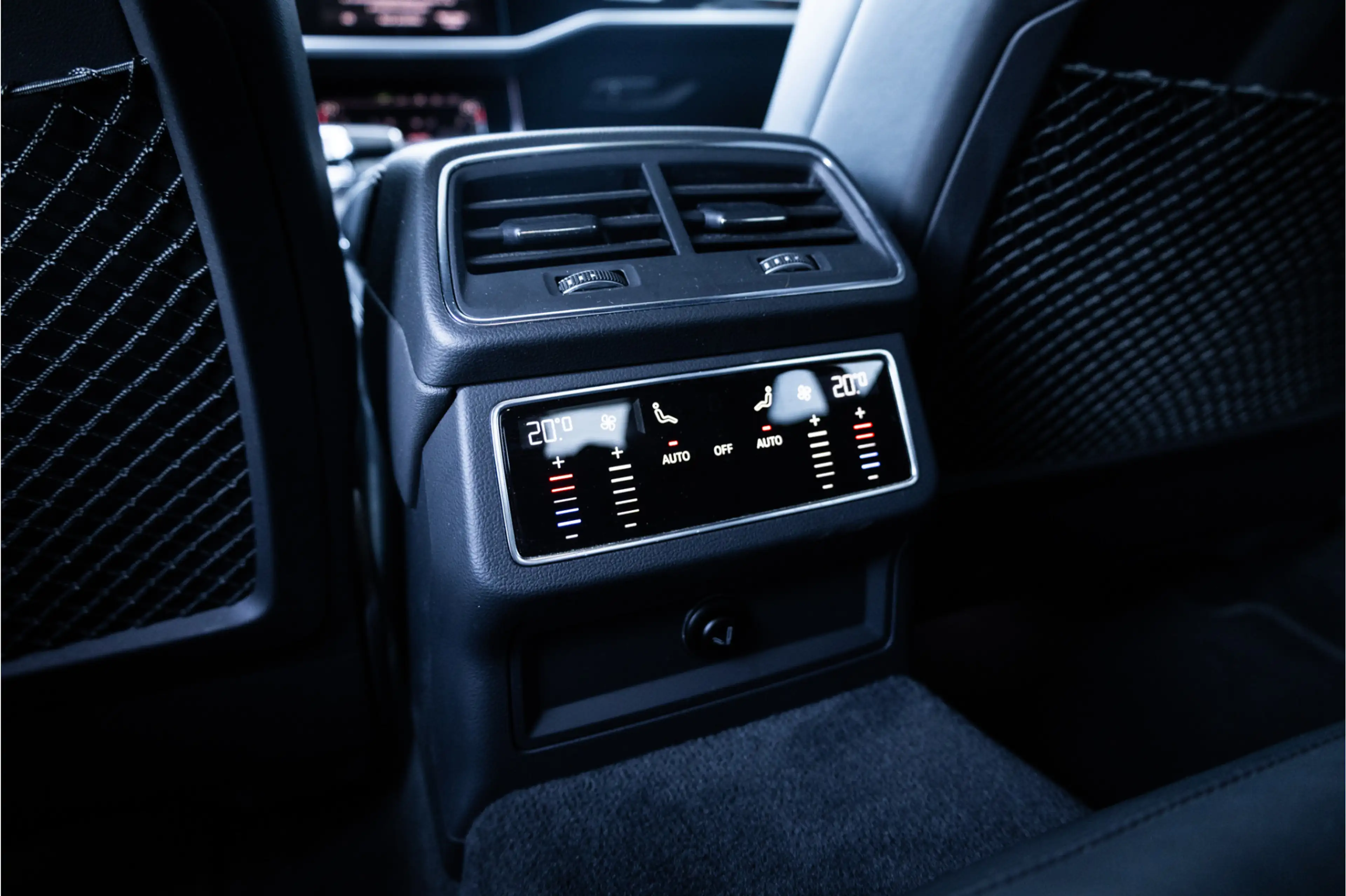 Audi A7 Sportback 55 TFSI e quattro Competition - S Line | — photo 31