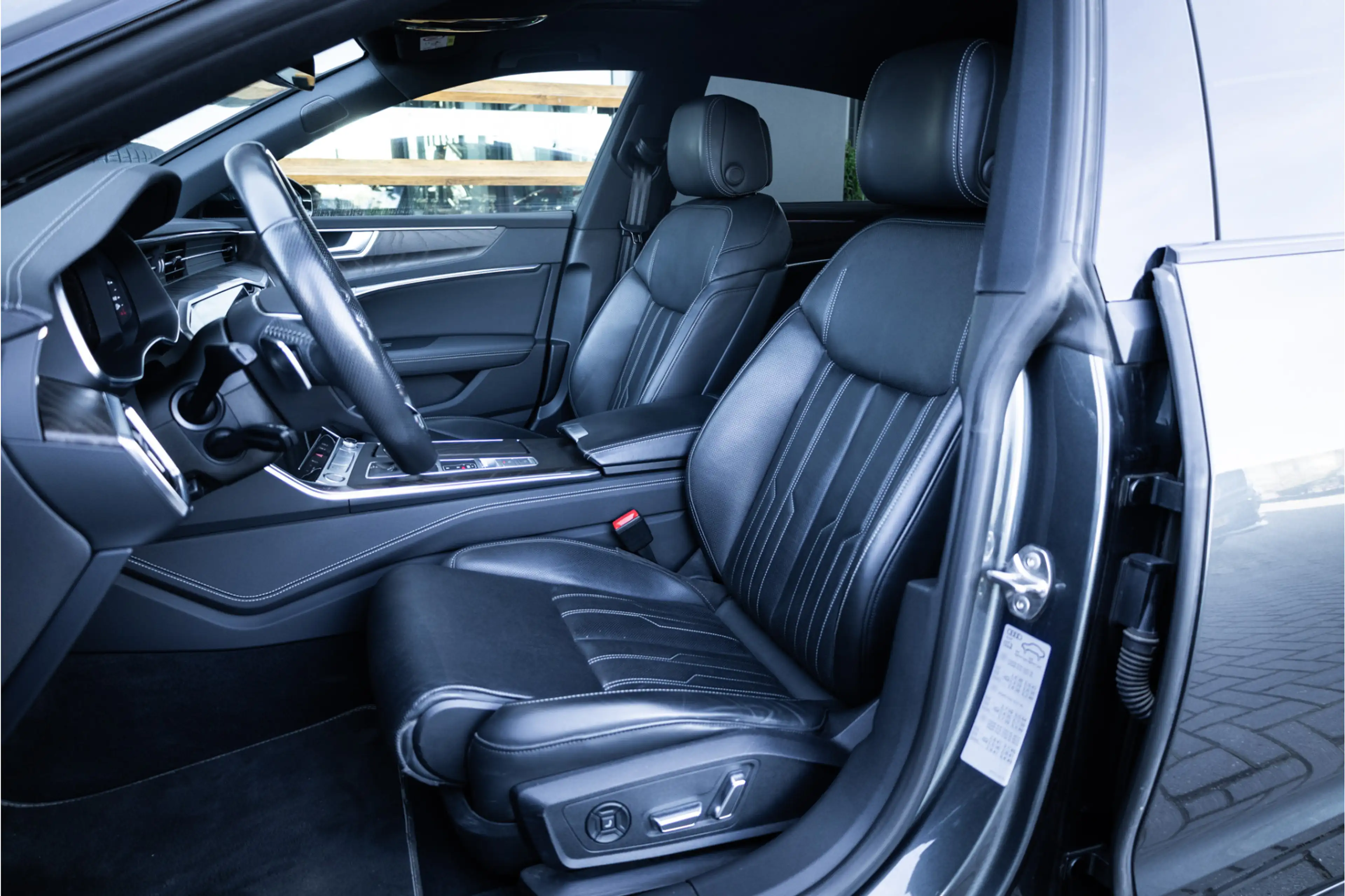 Audi A7 Sportback 55 TFSI e quattro Competition - S Line | — photo 22