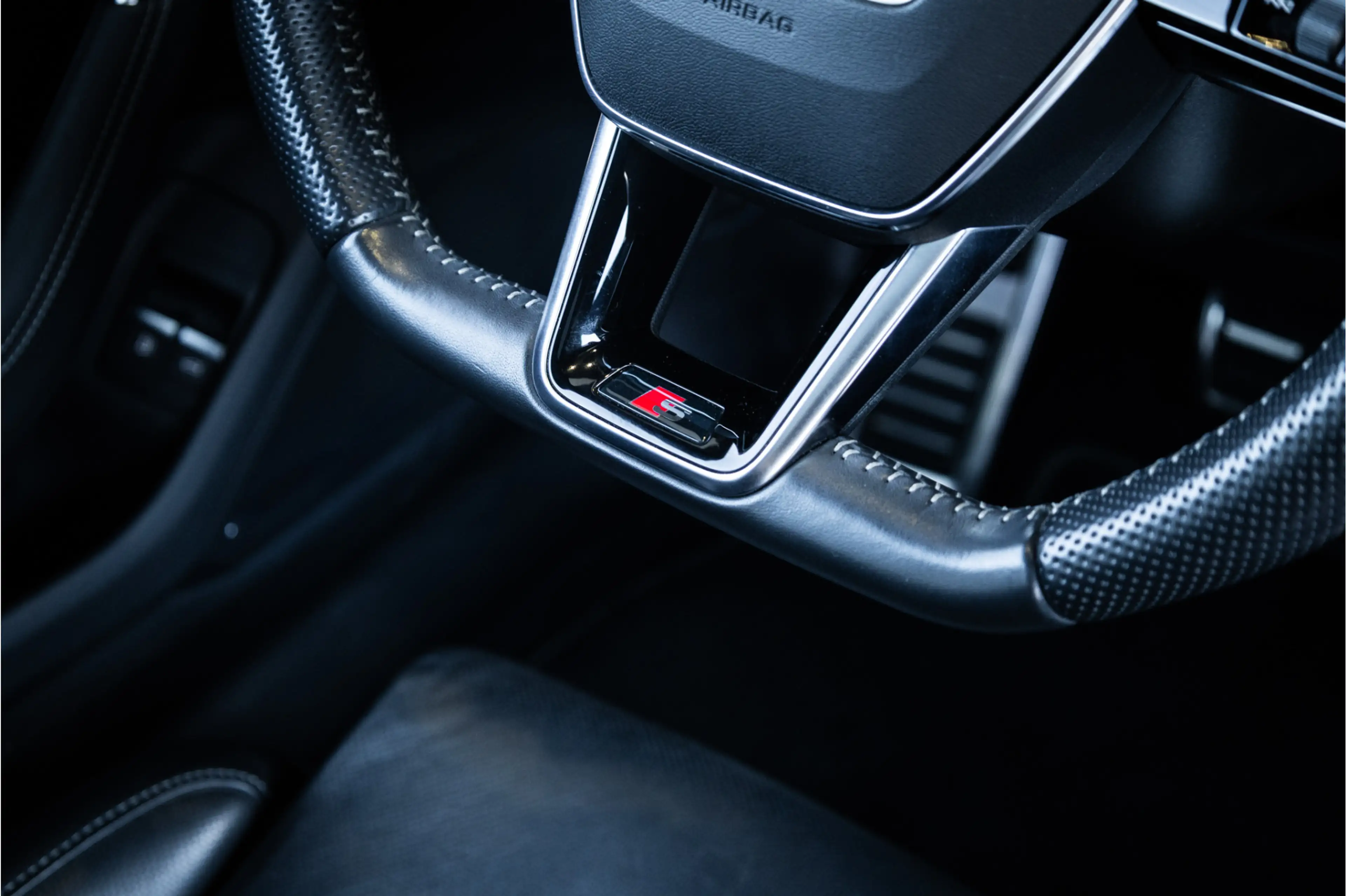 Audi A7 Sportback 55 TFSI e quattro Competition - S Line | — photo 27