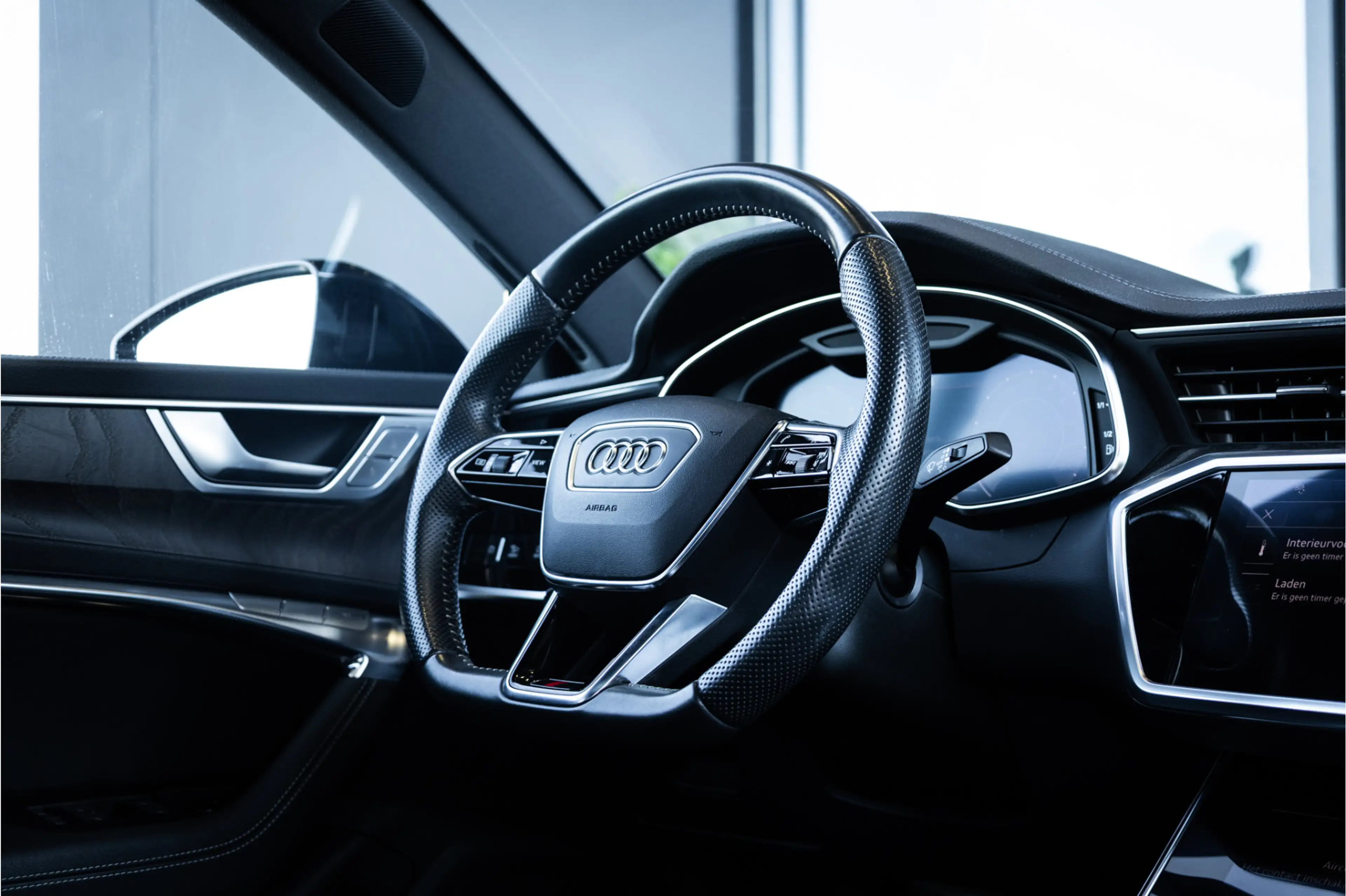 Audi A7 Sportback 55 TFSI e quattro Competition - S Line | — photo 11