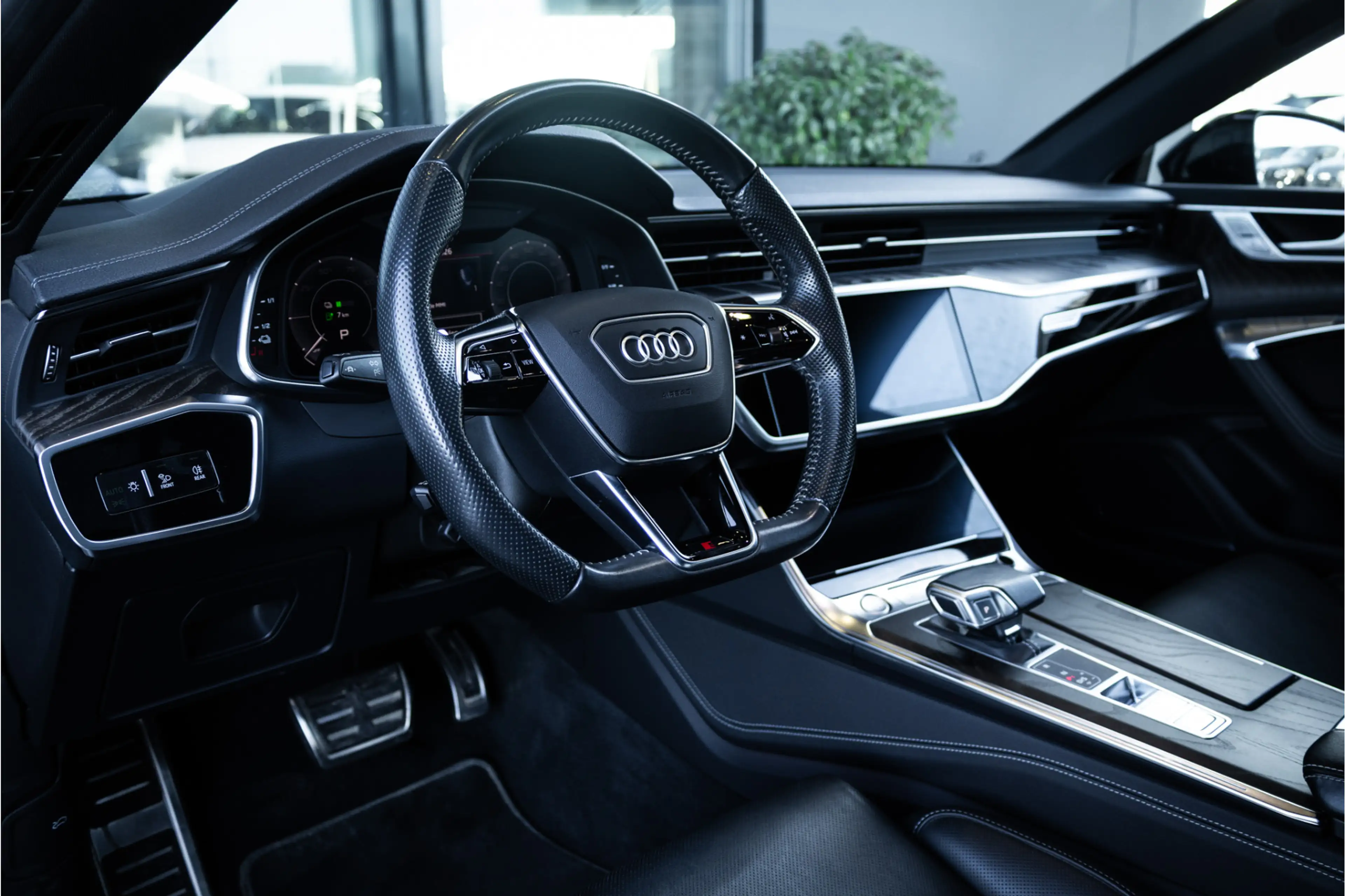 Audi A7 Sportback 55 TFSI e quattro Competition - S Line | — photo 8