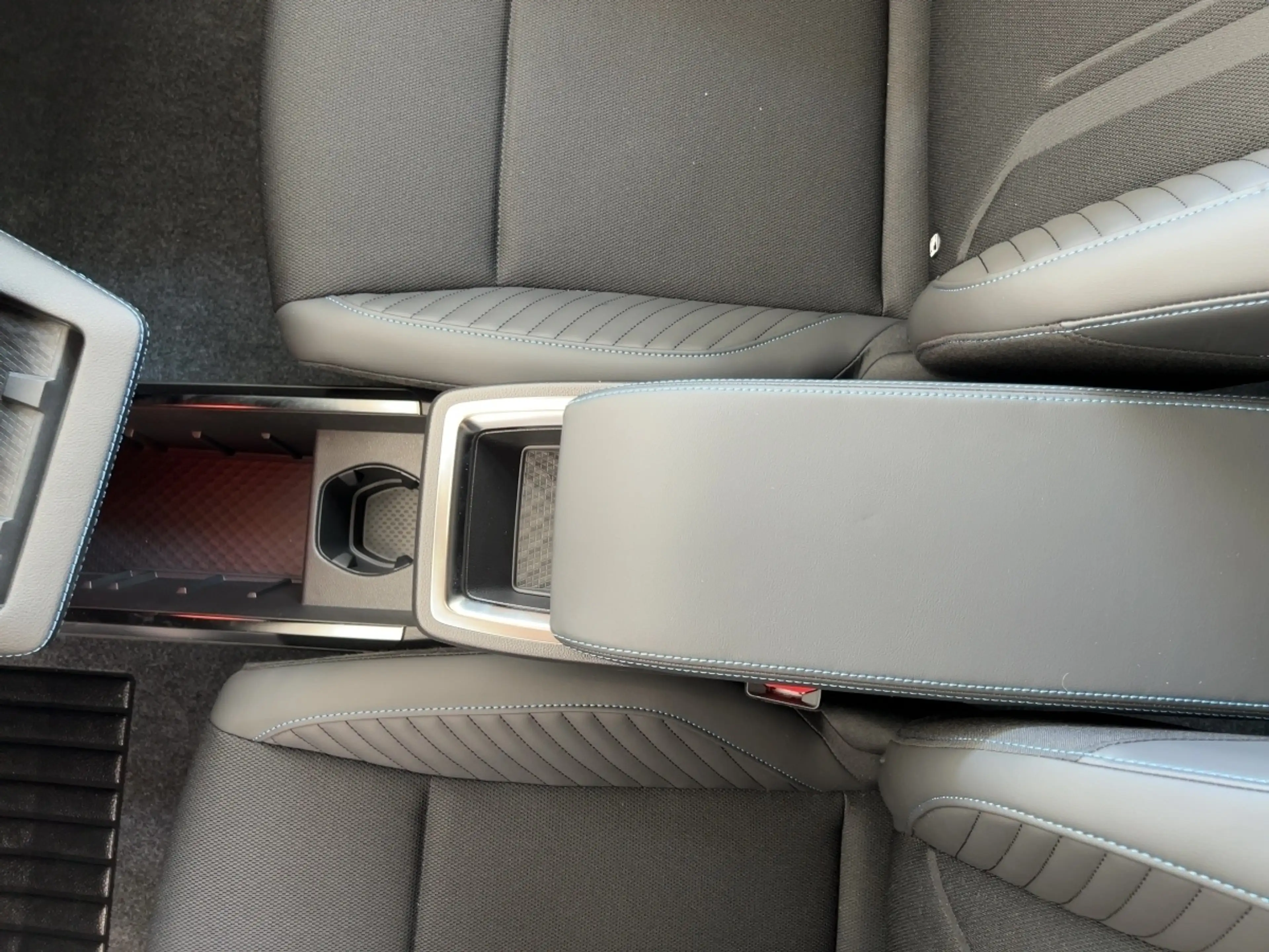 Renault Scenic 100% ele Esprit Alpine 220 Long Range — photo 13