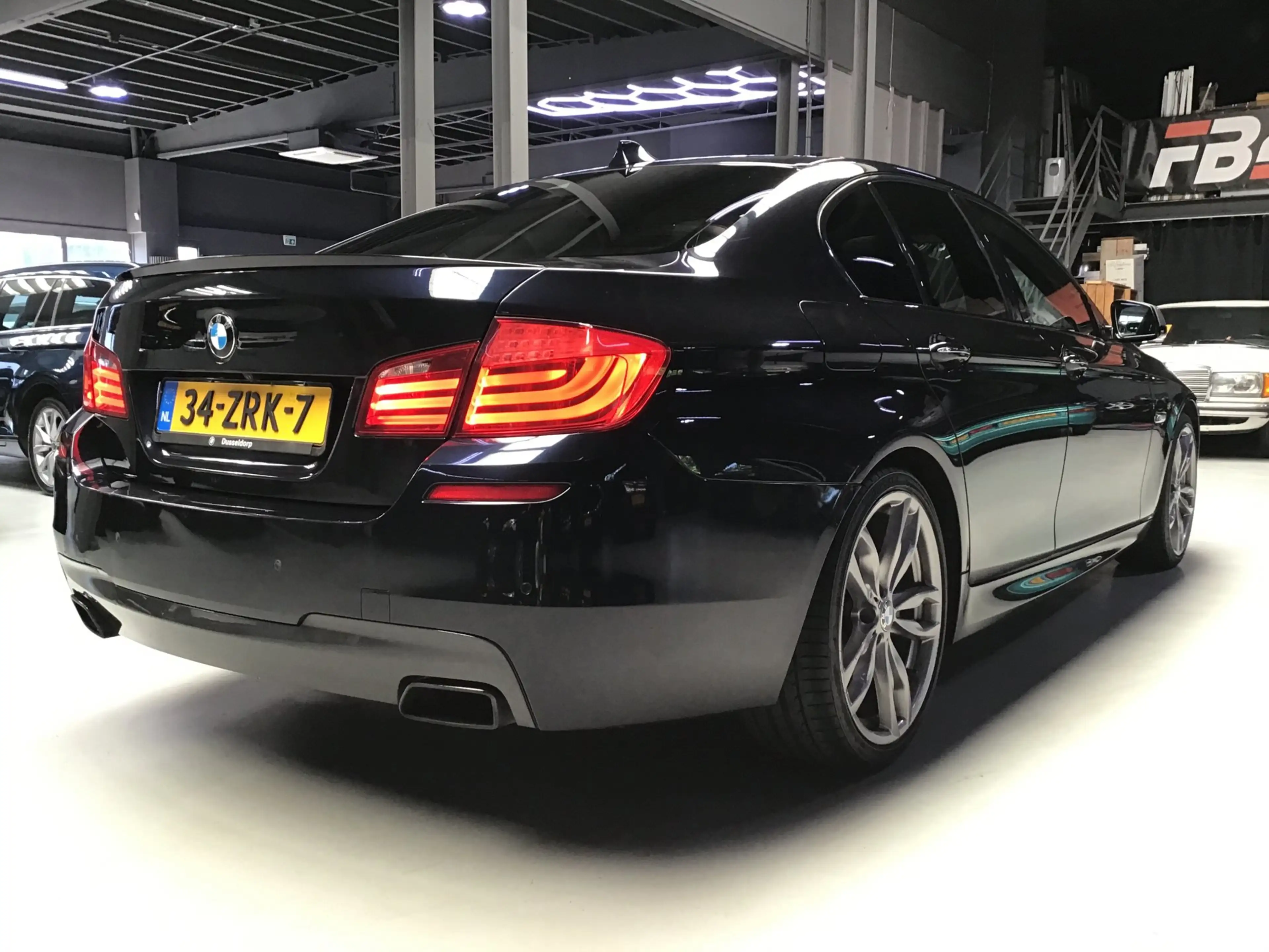 BMW M550 5-serie M550xd I Leder I Memory I HU I Stoelverw & — photo 8