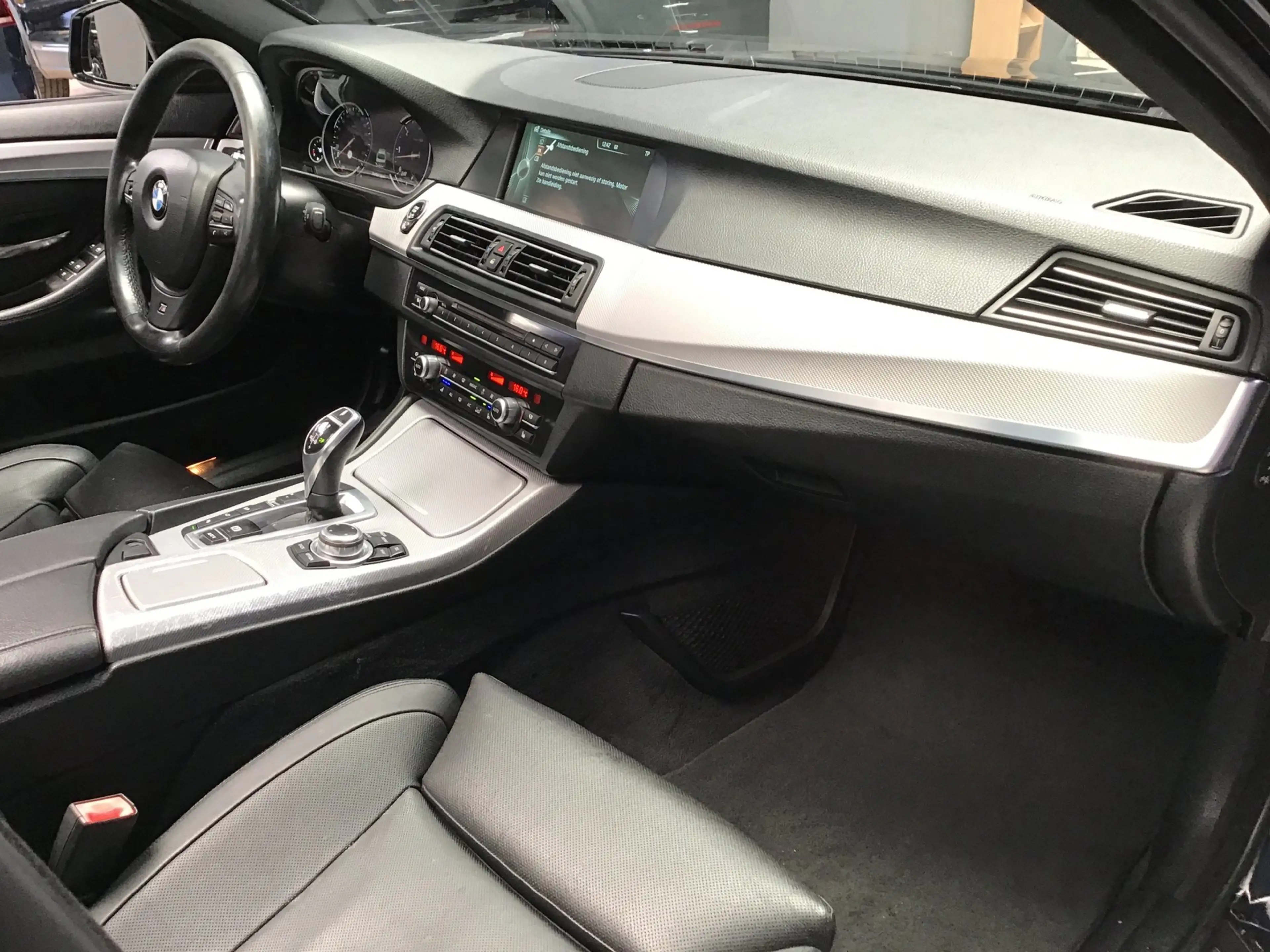 BMW M550 5-serie M550xd I Leder I Memory I HU I Stoelverw & — photo 25
