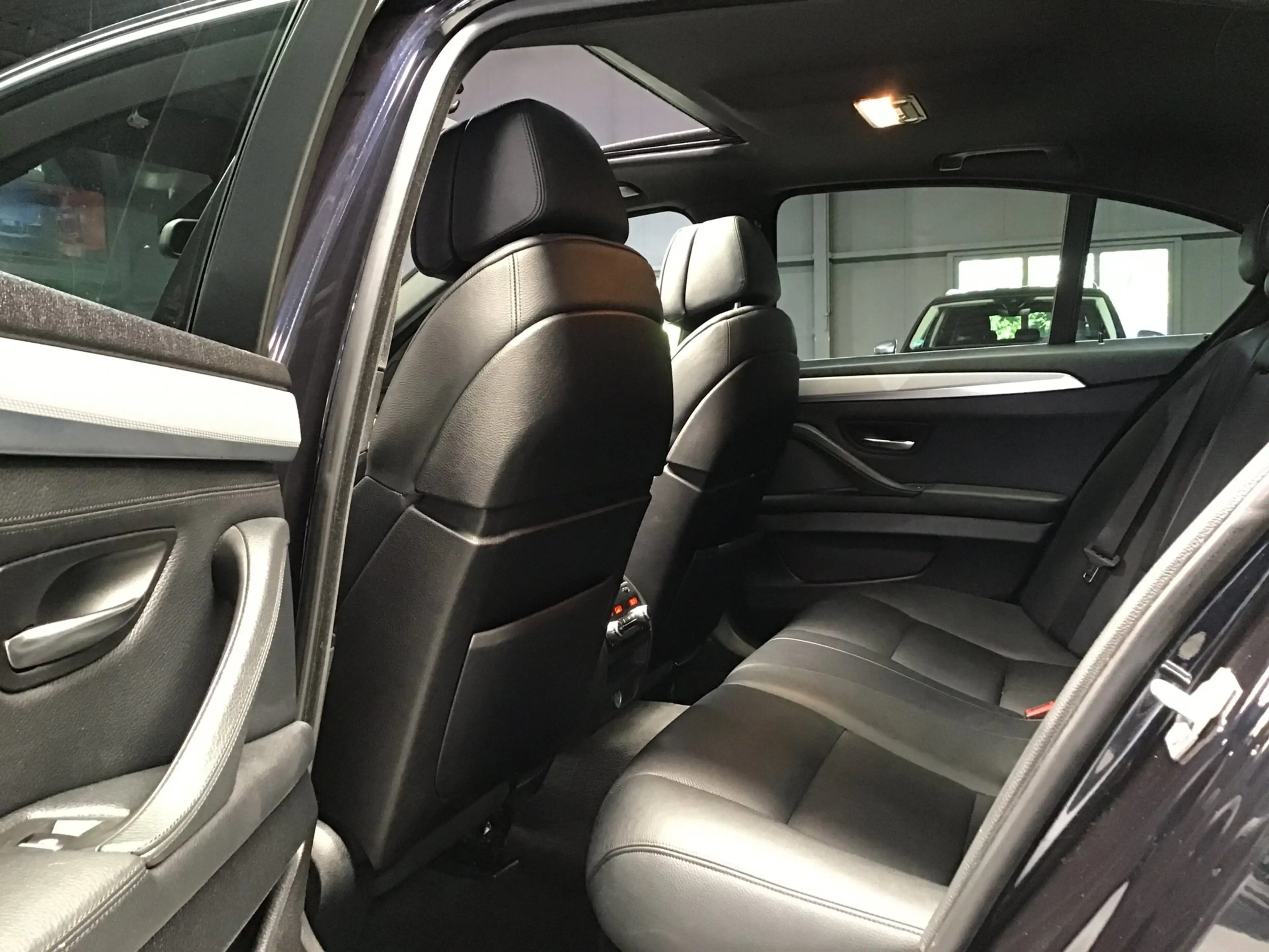 BMW M550 5-serie M550xd I Leder I Memory I HU I Stoelverw & — photo 28