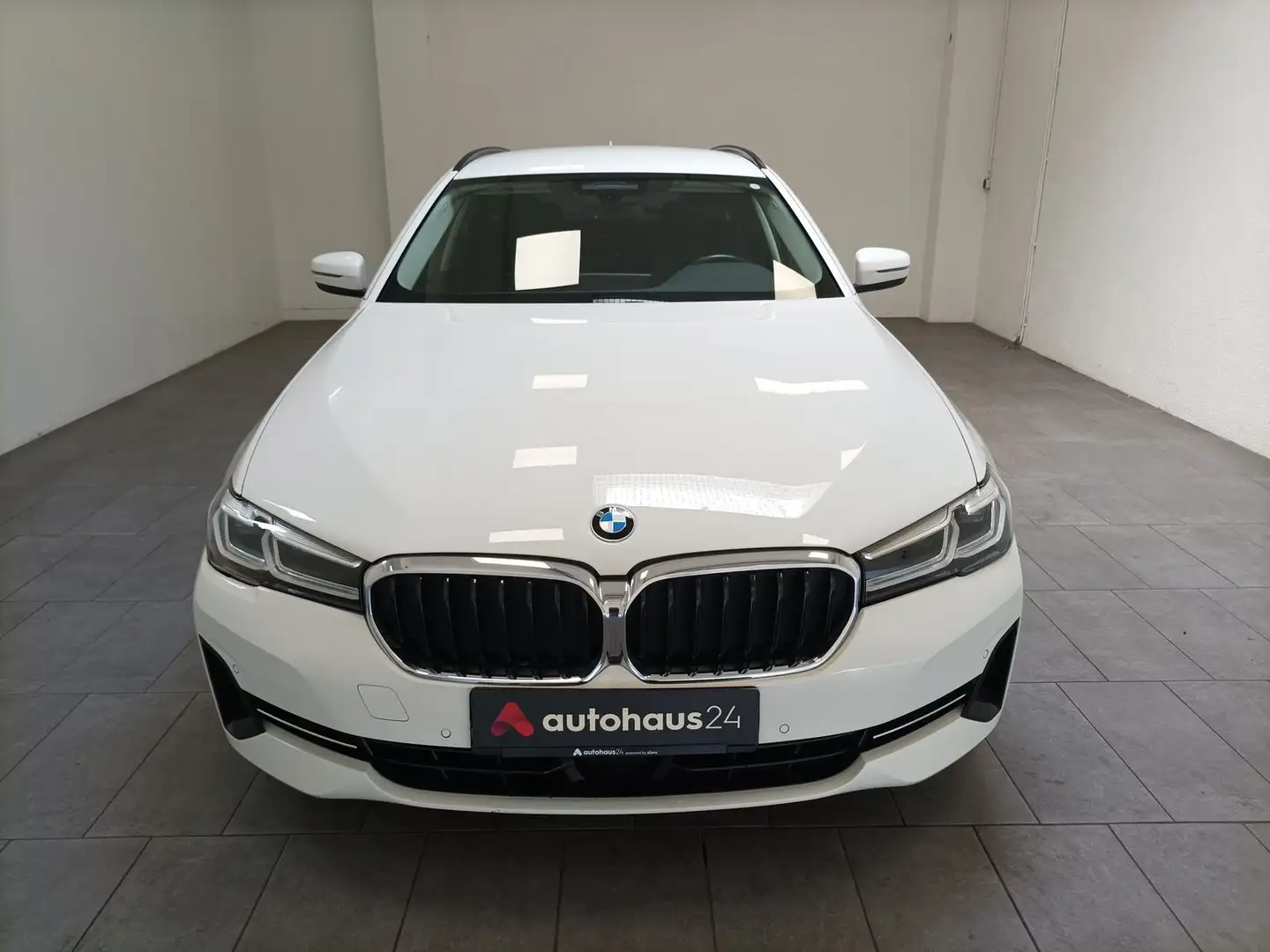 BMW 530 5er - 530 e AHK|Navi|Lenkrhzg.|LED Weiß - 2