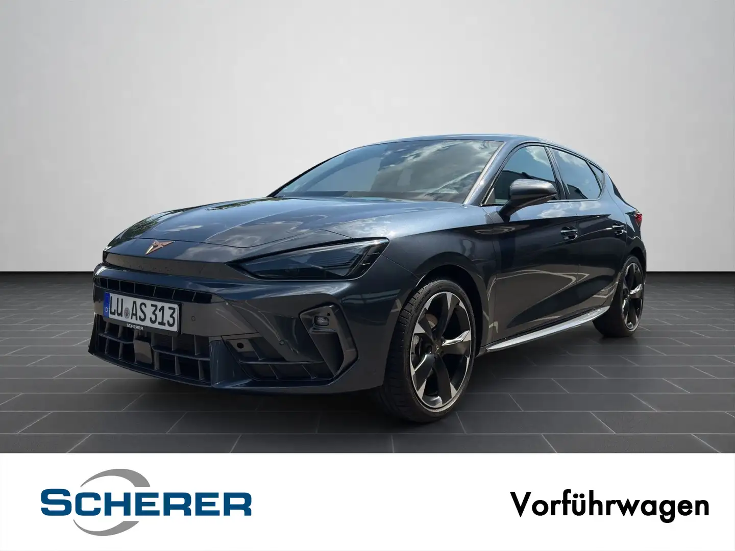 CUPRA Leon 1.5 eTSI 110 kW (150 PS) 7-Gang-DSG NAVI / Grau - 1