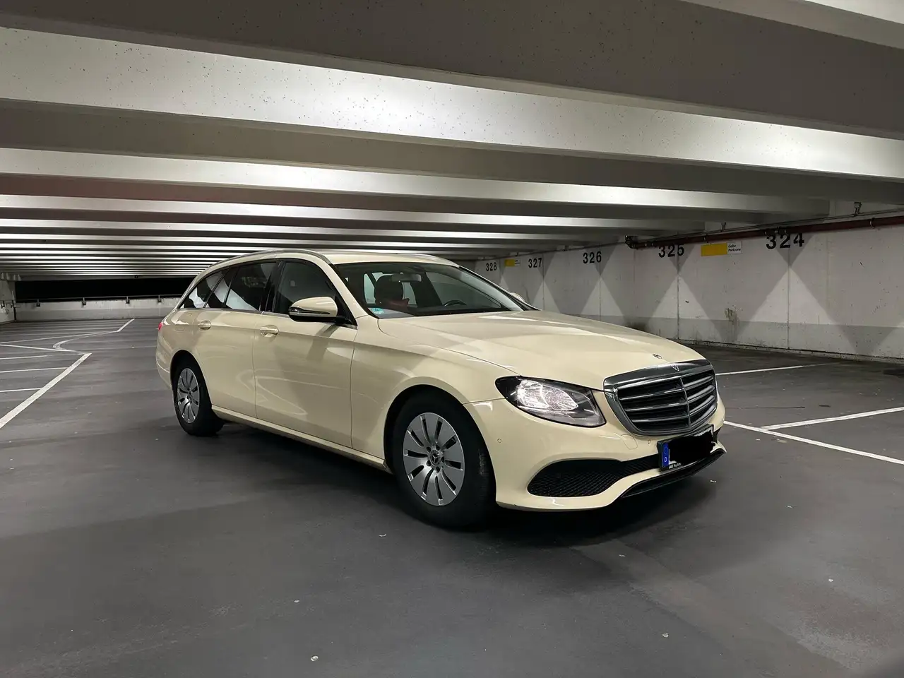 Mercedes-Benz E 200