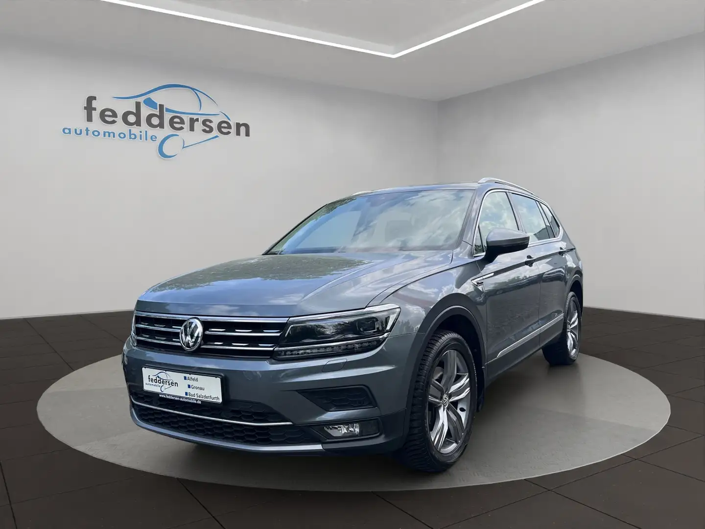 Volkswagen Tiguan Allspace Highline 2.0 TSI AHK Navi ACC Sitzheizung KLIMA L Grau - 2
