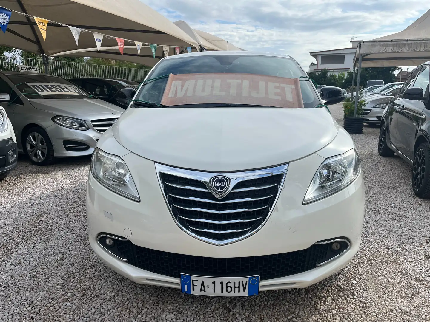 Lancia Ypsilon 1300 M-JET 95 CV KM CERTIFICATI UNICO PROPRIETARIO Blanc - 2