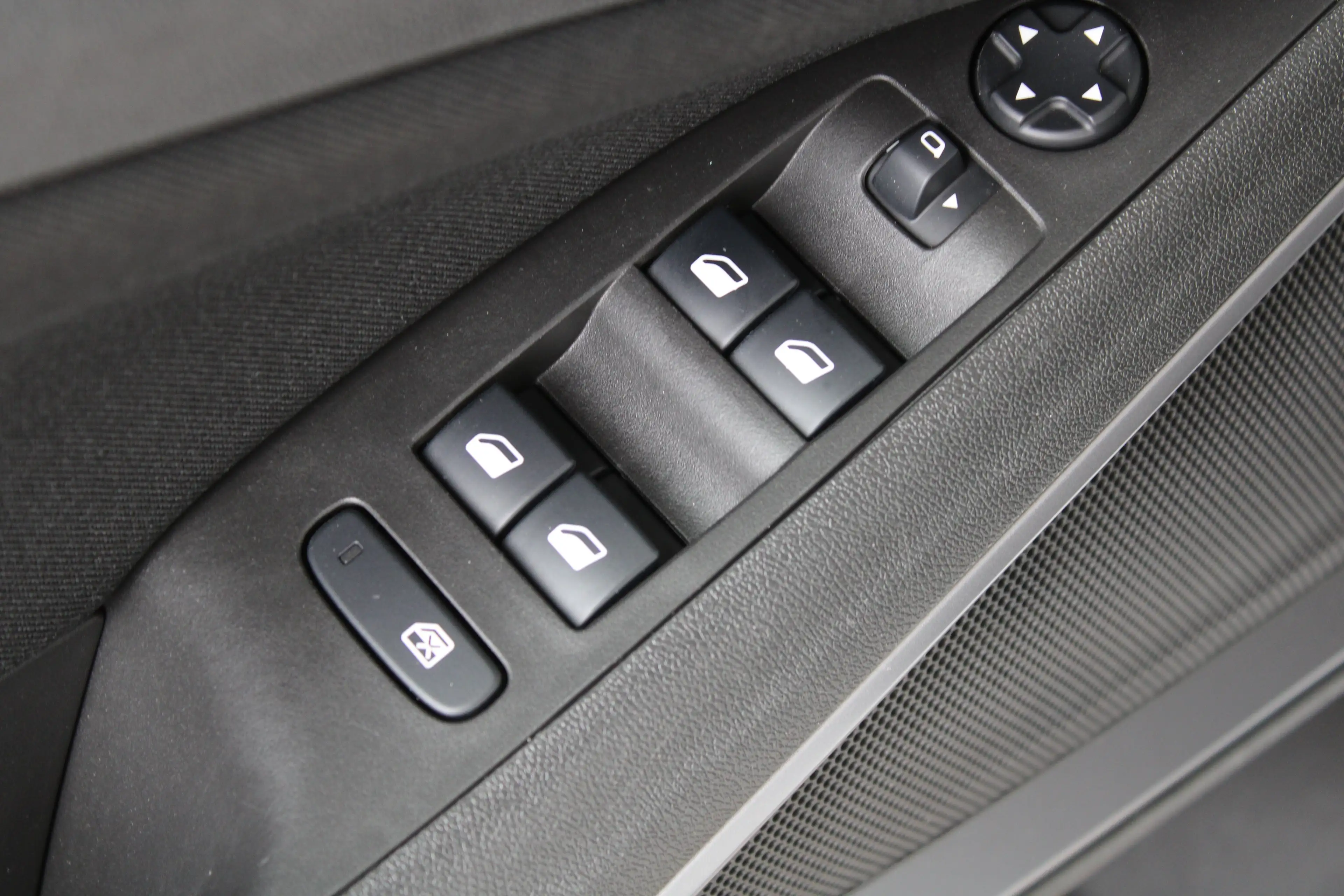 Opel Crossland X 1.2 Edition | Cruise control | Android auto & Appl — photo 17