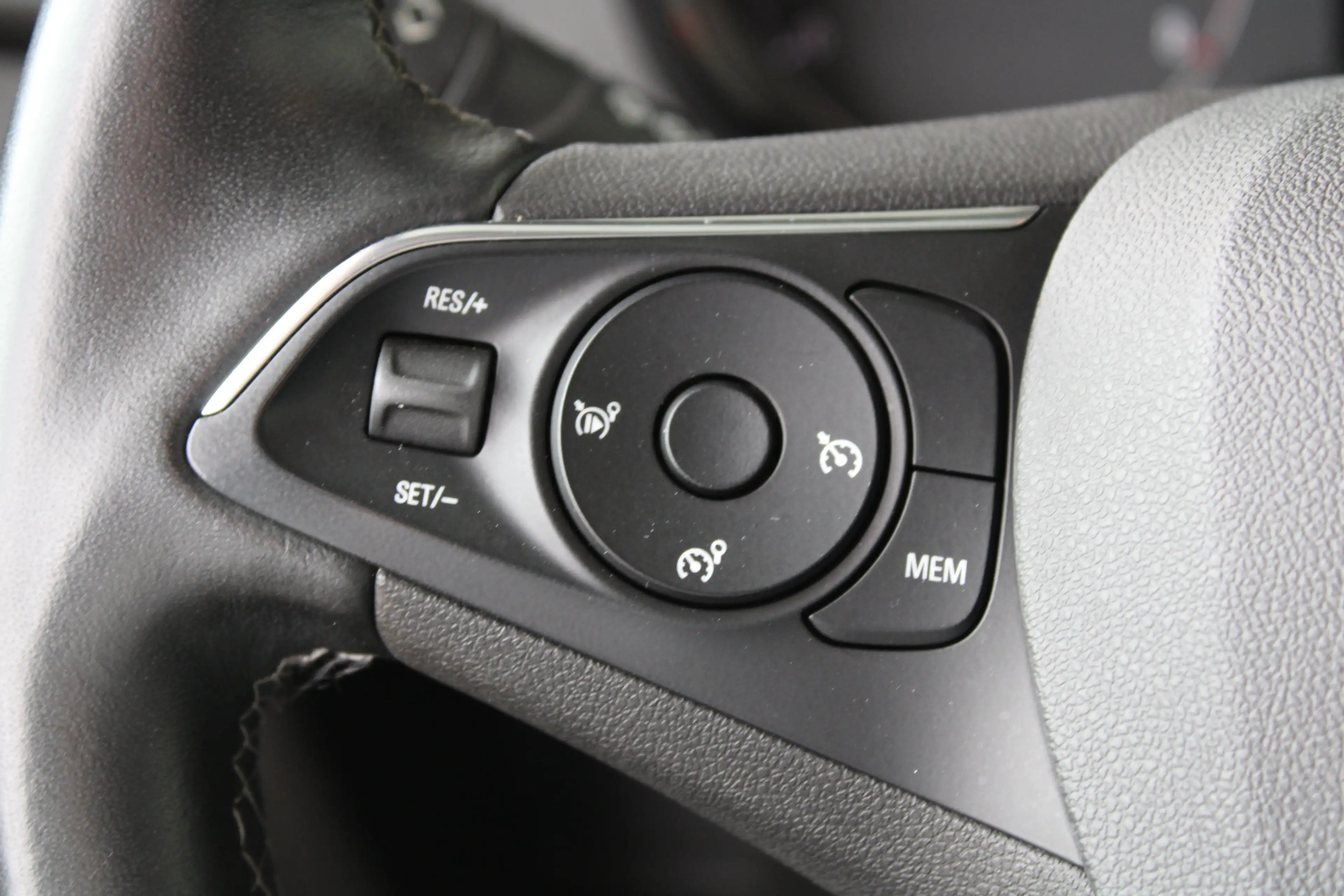 Opel Crossland X 1.2 Edition | Cruise control | Android auto & Appl — photo 19