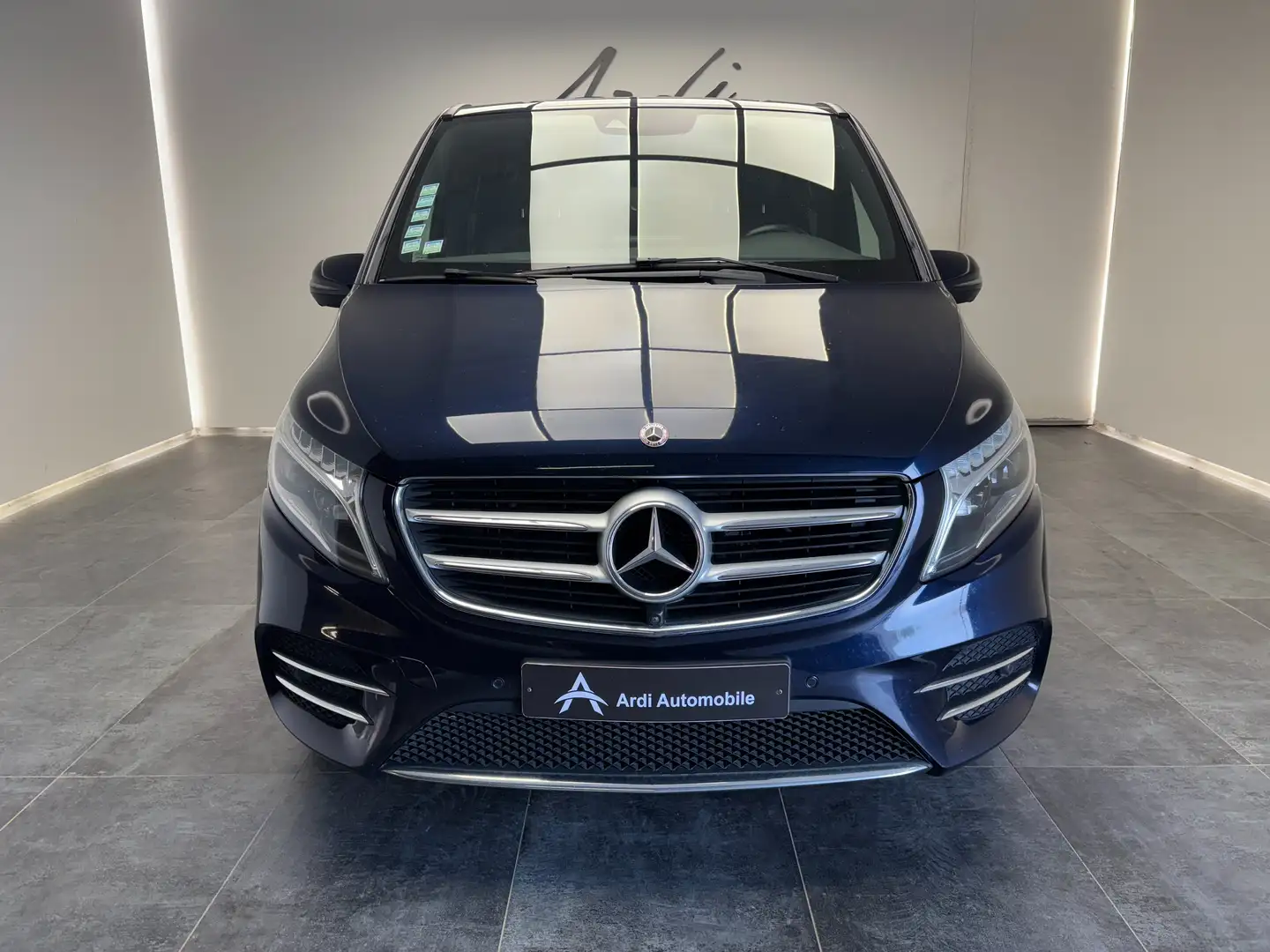 Mercedes-Benz V 250 d 4-Matic *TVA*PACK AMG*CAMERA*1ER PROP*GARANTIE* Bleu - 2
