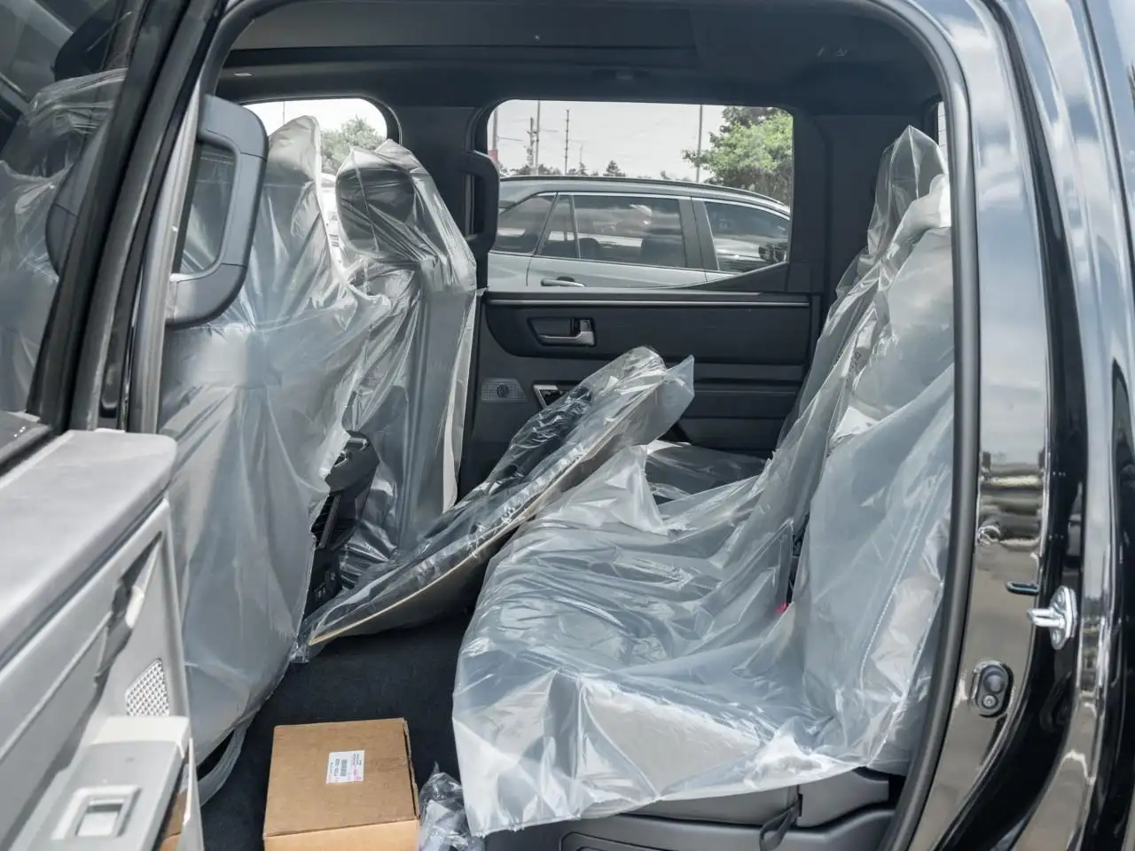Toyota Tundra снимка Toyota Tundra