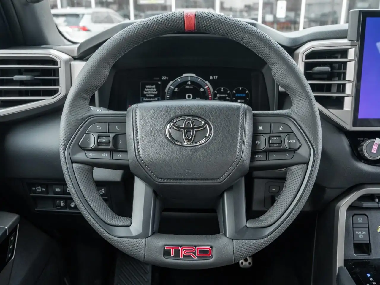 Toyota Tundra снимка Toyota Tundra