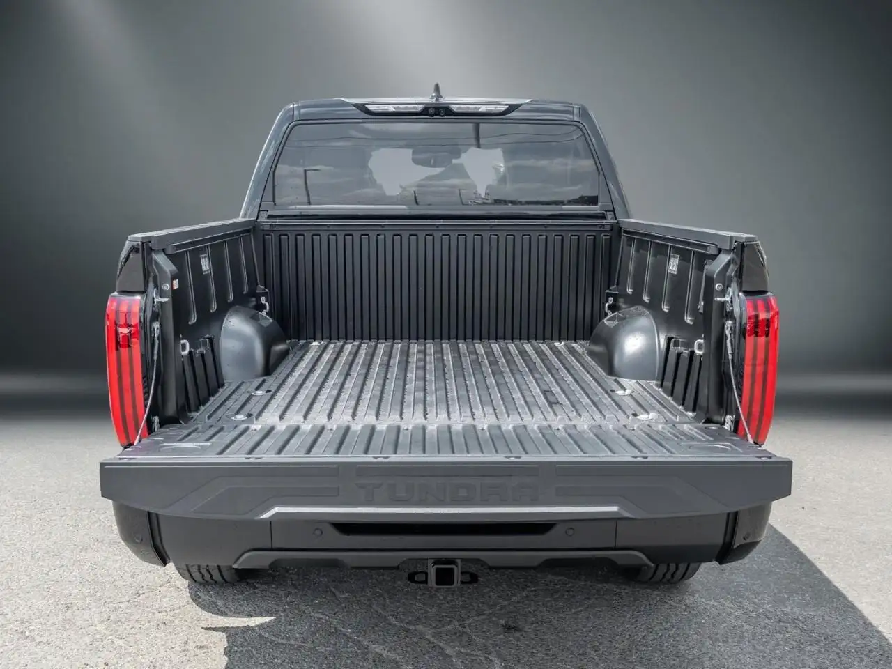 Toyota Tundra снимка Toyota Tundra