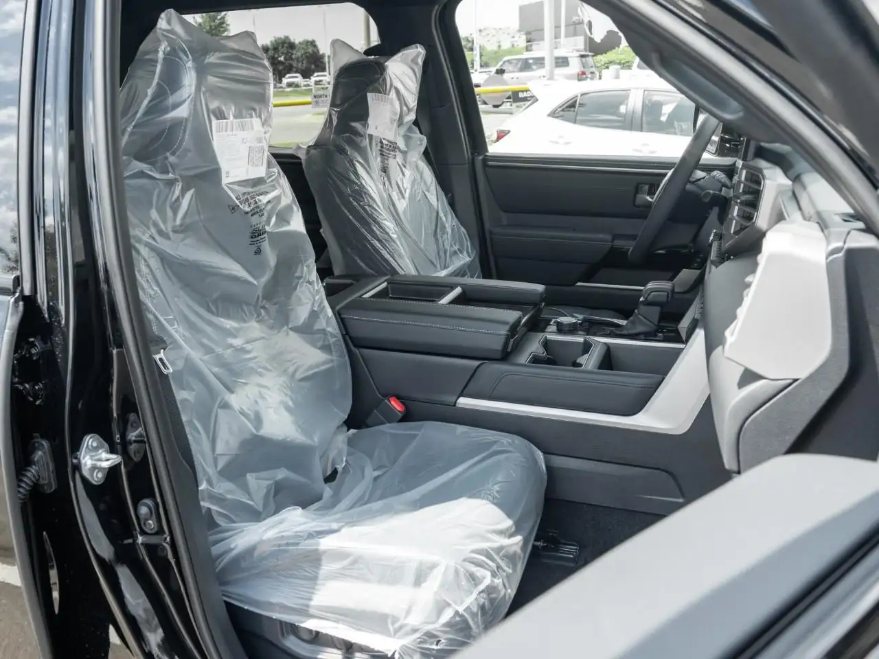Toyota Tundra снимка Toyota Tundra