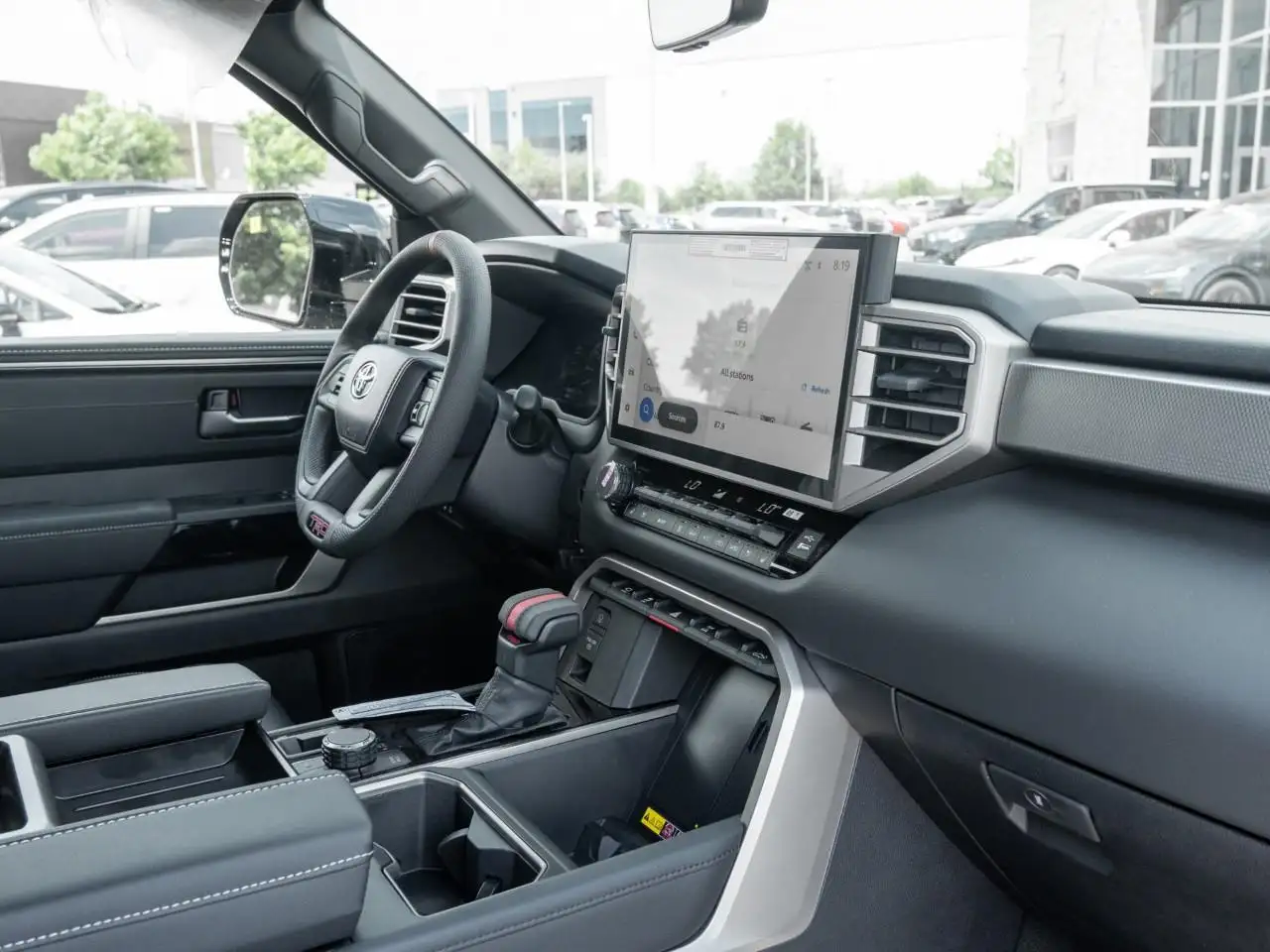 Toyota Tundra снимка Toyota Tundra
