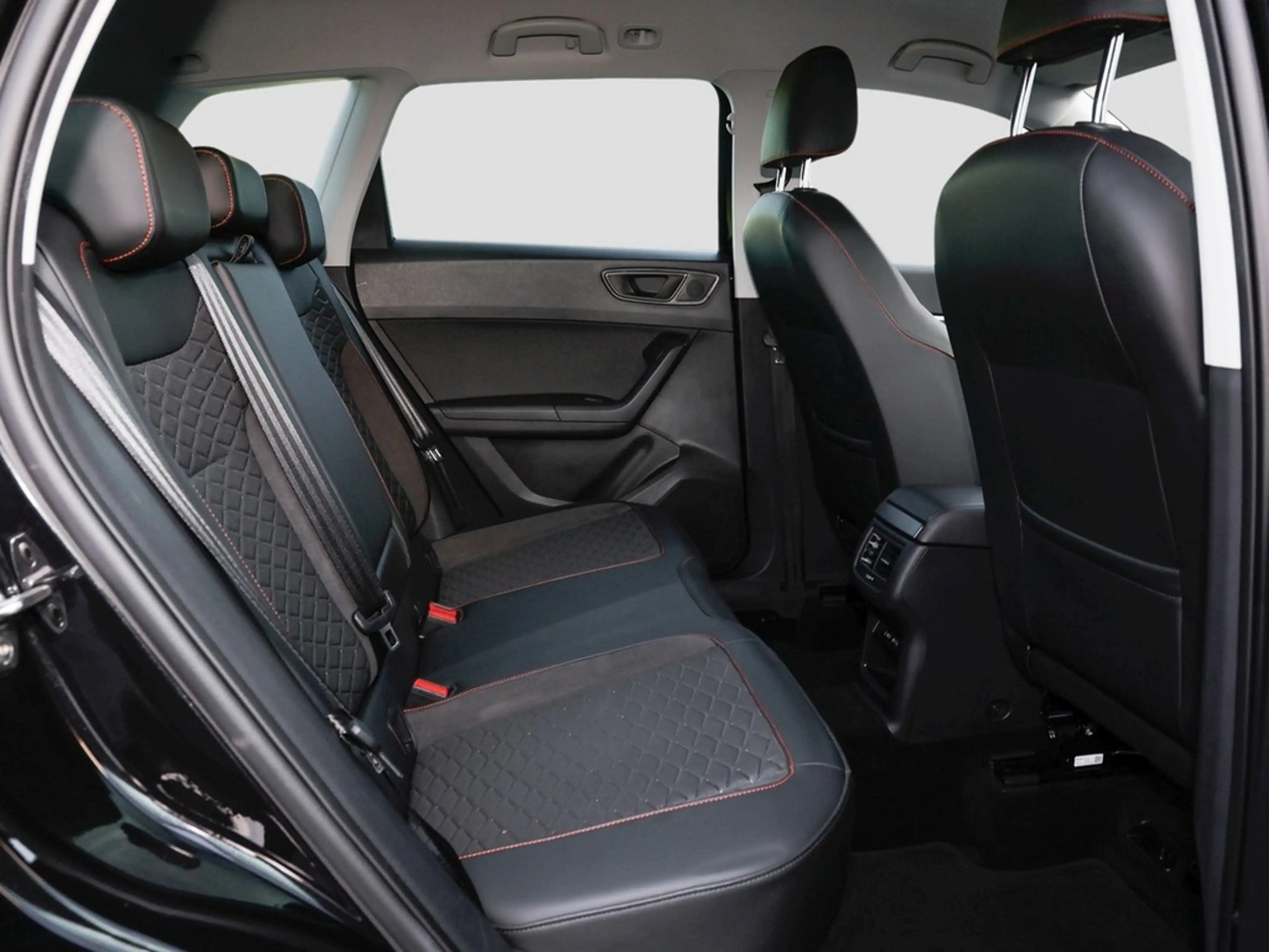SEAT Ateca 2.0 TDI FR DSG AHK Kamera, Sitzheizung, LED — photo 9