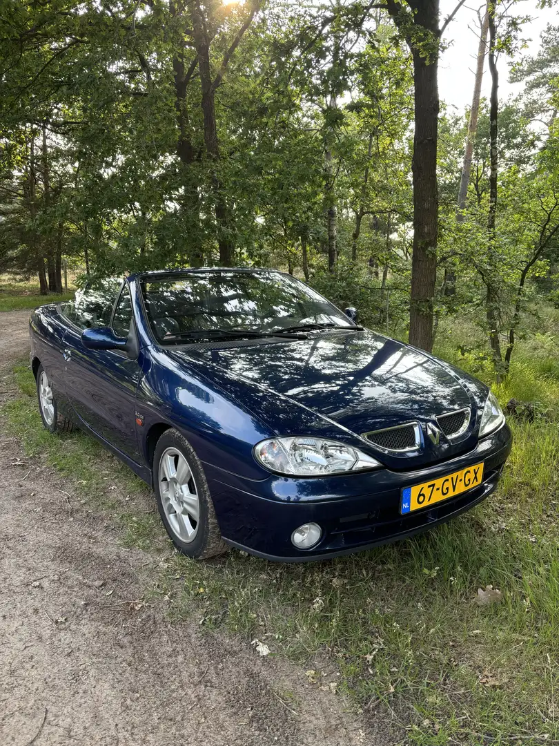 Renault Megane 2.0-16V IDE Dynamiq Cabrio Mavi - 1
