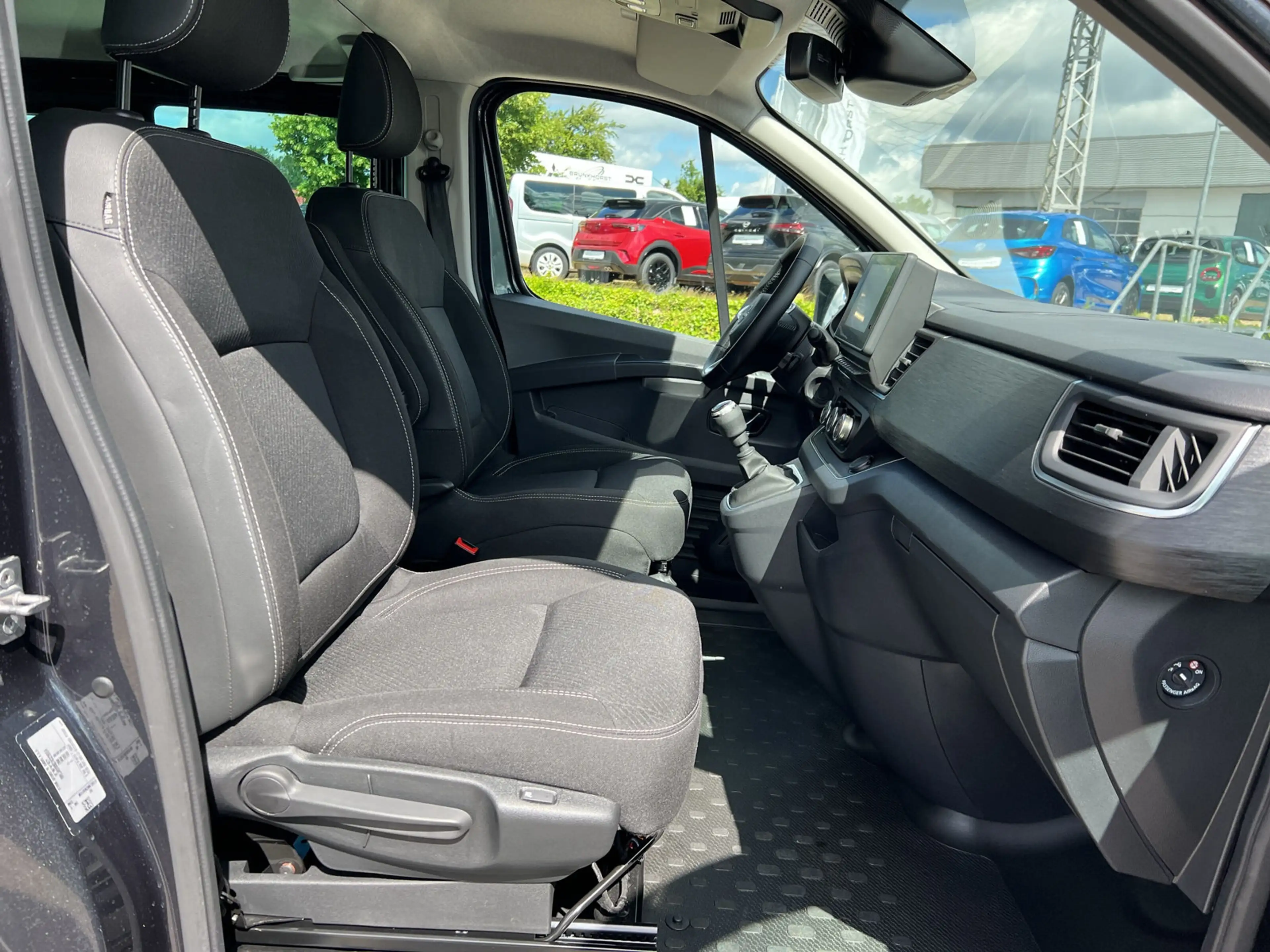 Nissan Primastar dCi 150 Tekna L1H1 GJR+RFK+LED — photo 9