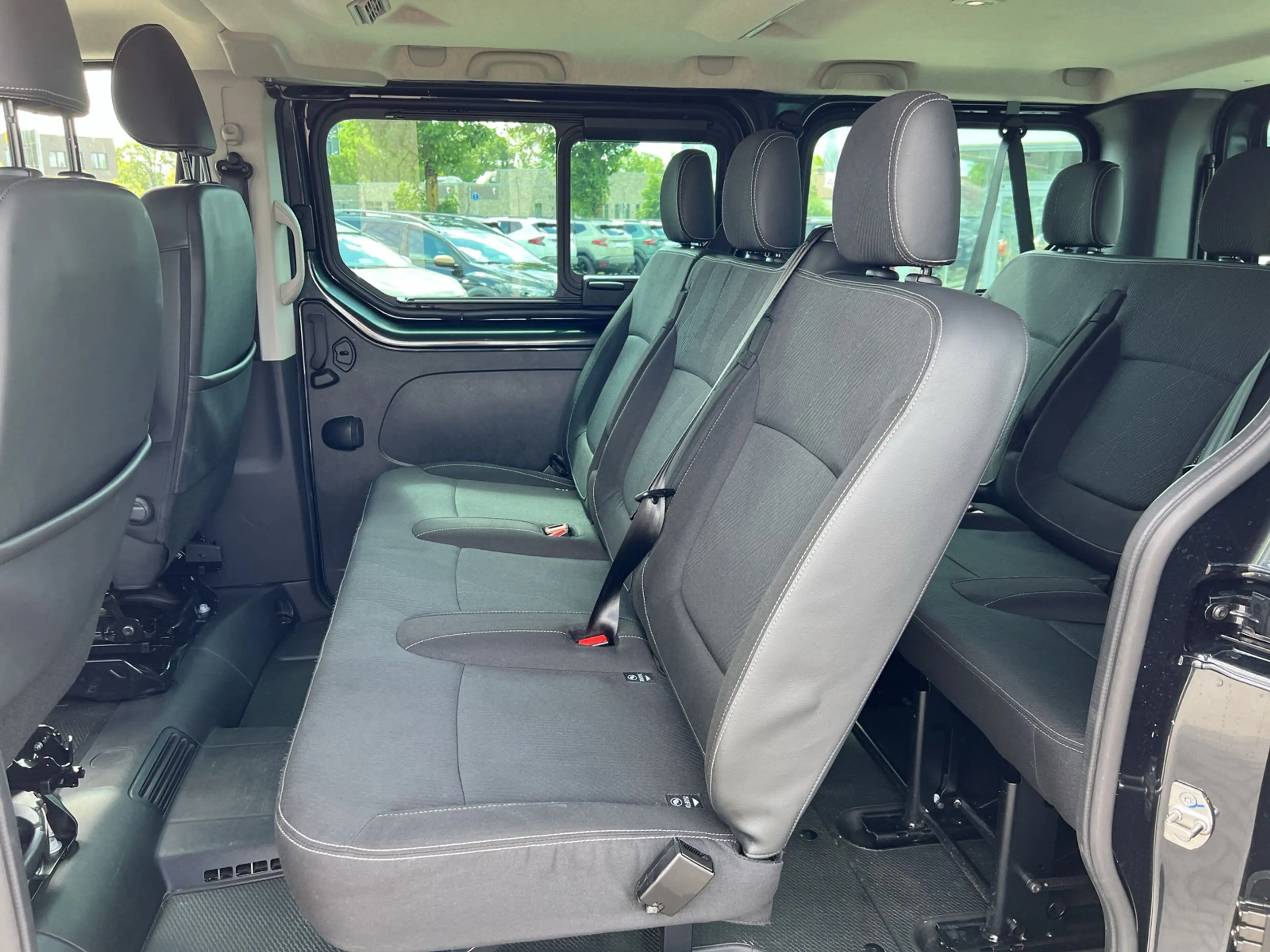 Nissan Primastar dCi 150 Tekna L1H1 GJR+RFK+LED — photo 10